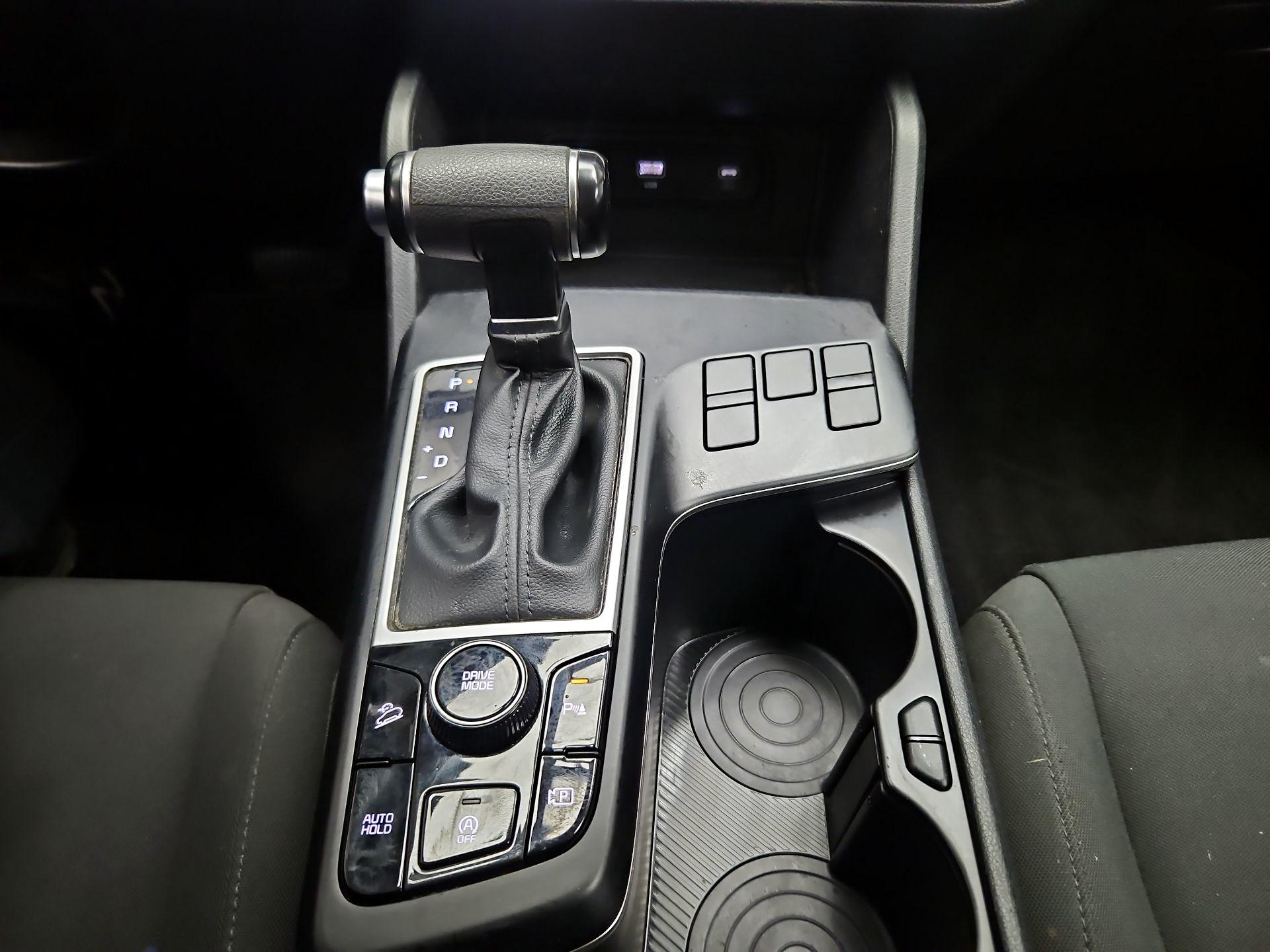 Thumbnail: 2023 Kia Sportage - 17