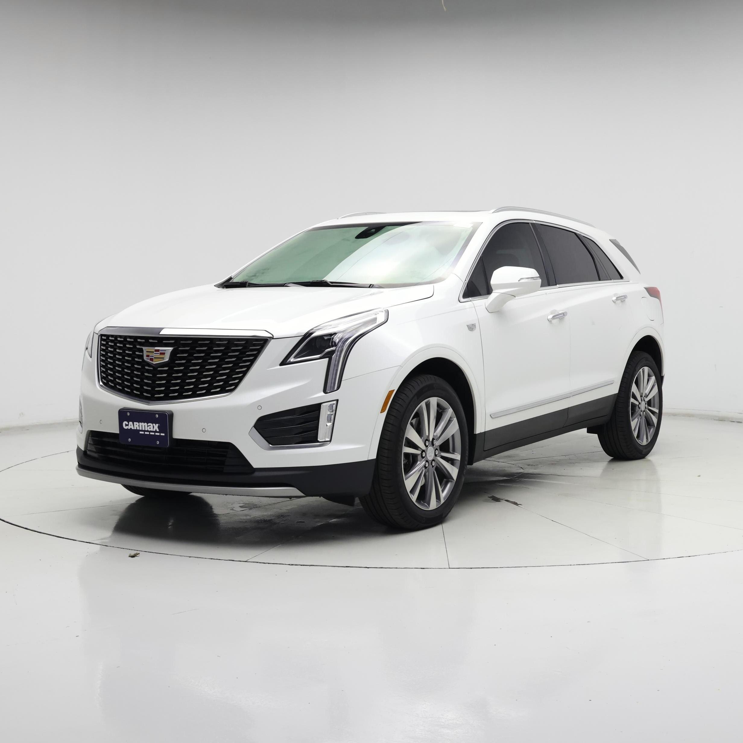 Thumbnail: 2024 Cadillac XT5 - 4