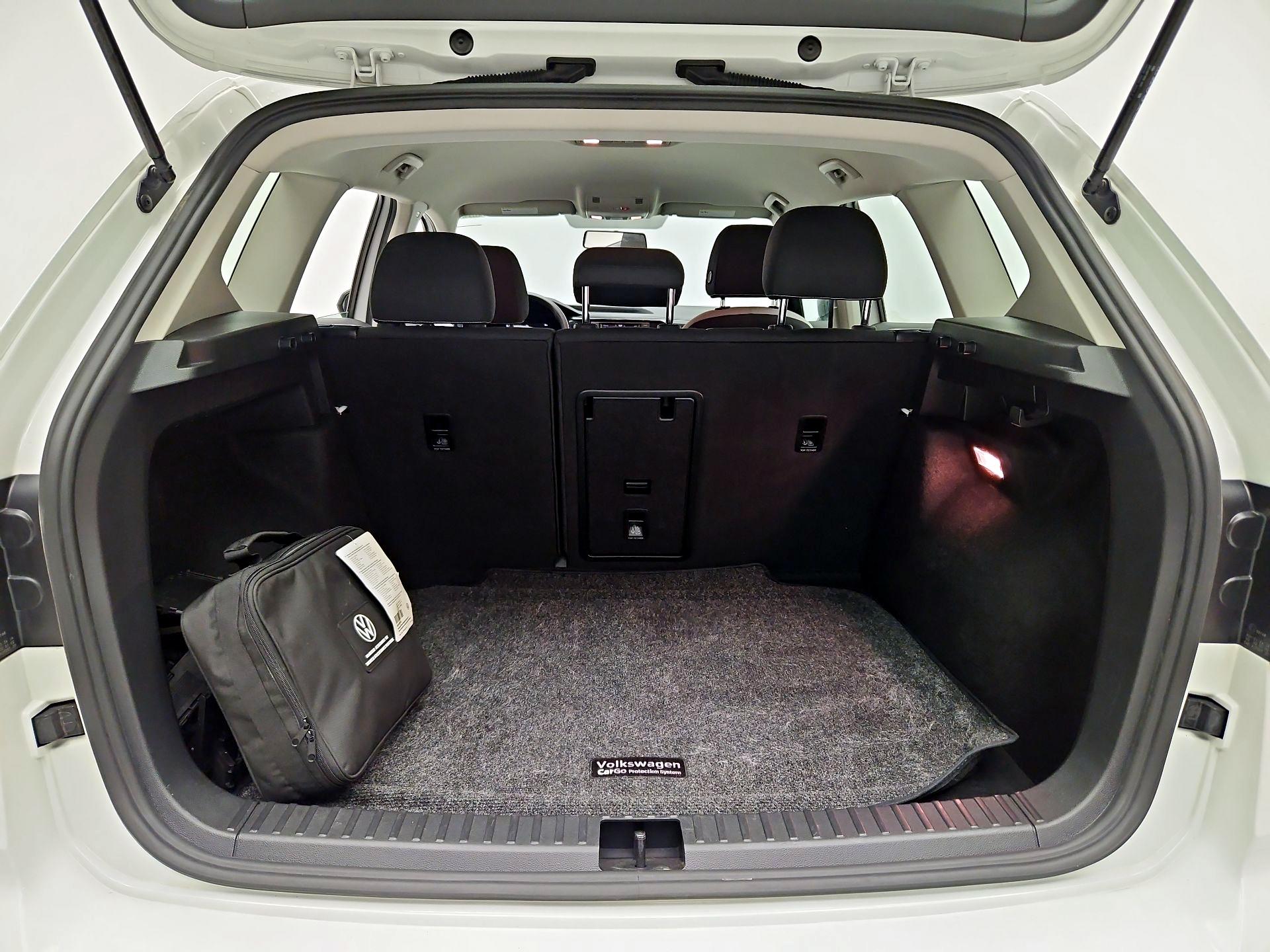 Thumbnail: 2022 Volkswagen Taos - 20