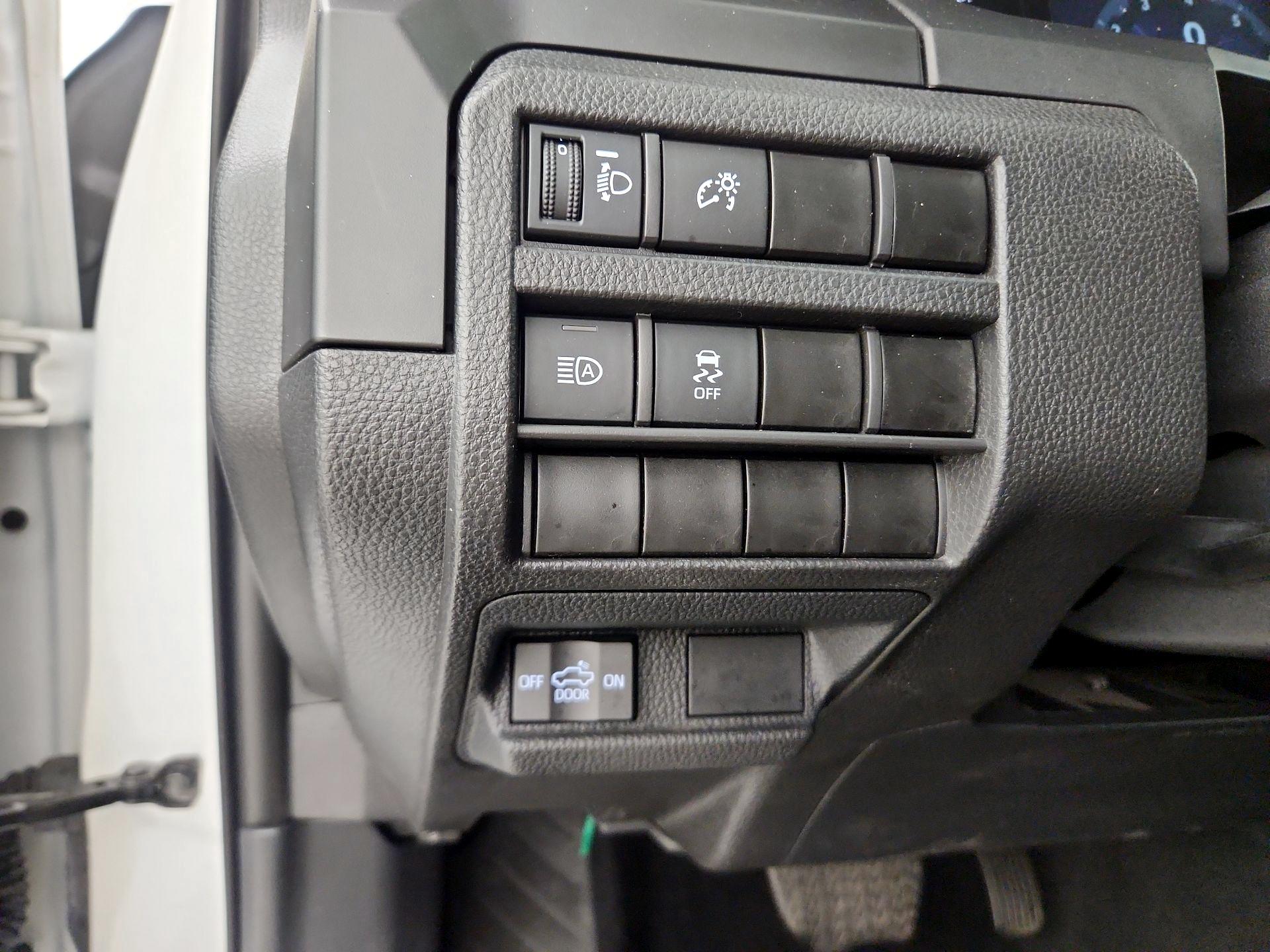 Thumbnail: 2024 Toyota Tacoma - 13