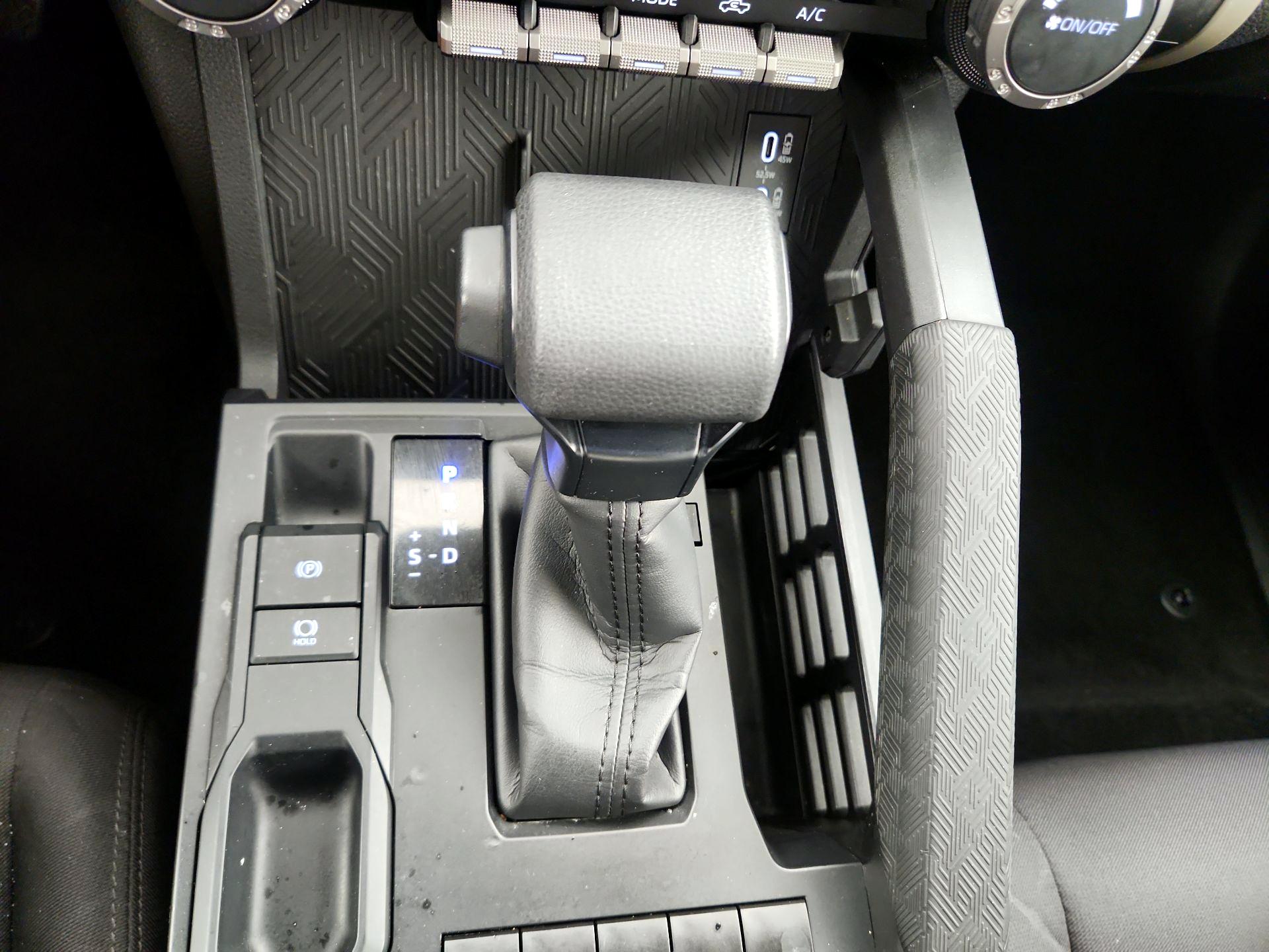 Thumbnail: 2024 Toyota Tacoma - 17