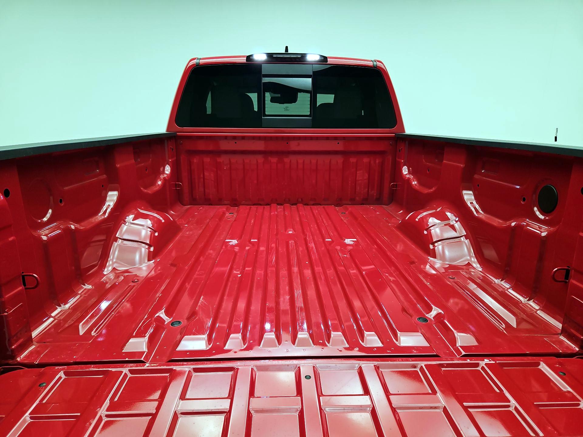 Thumbnail: 2024 Nissan Titan - 20