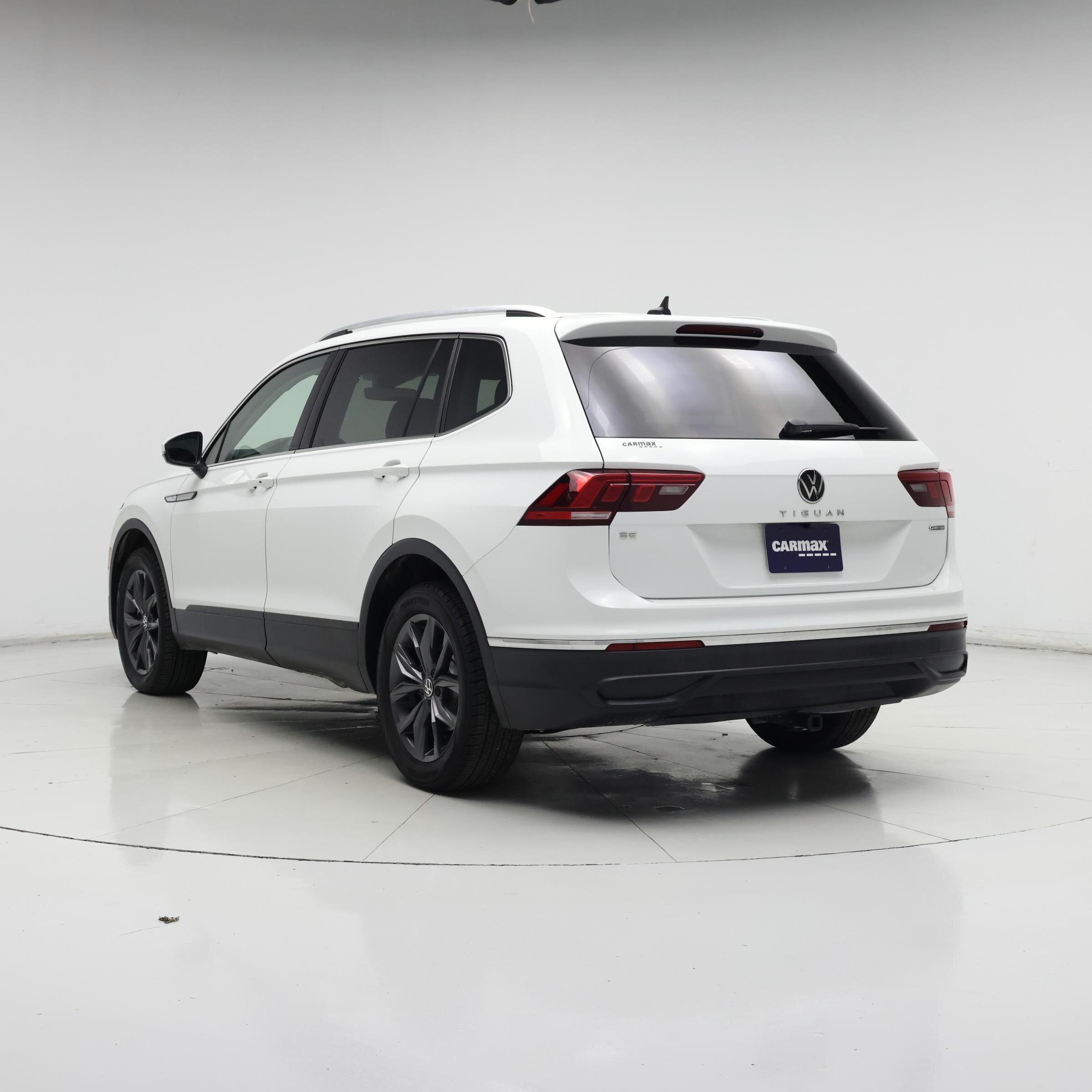 Thumbnail: 2024 Volkswagen Tiguan - 2