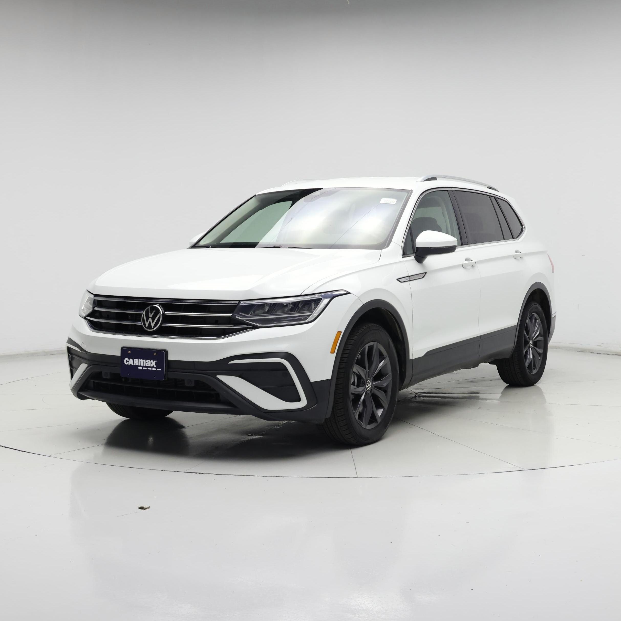Thumbnail: 2024 Volkswagen Tiguan - 4
