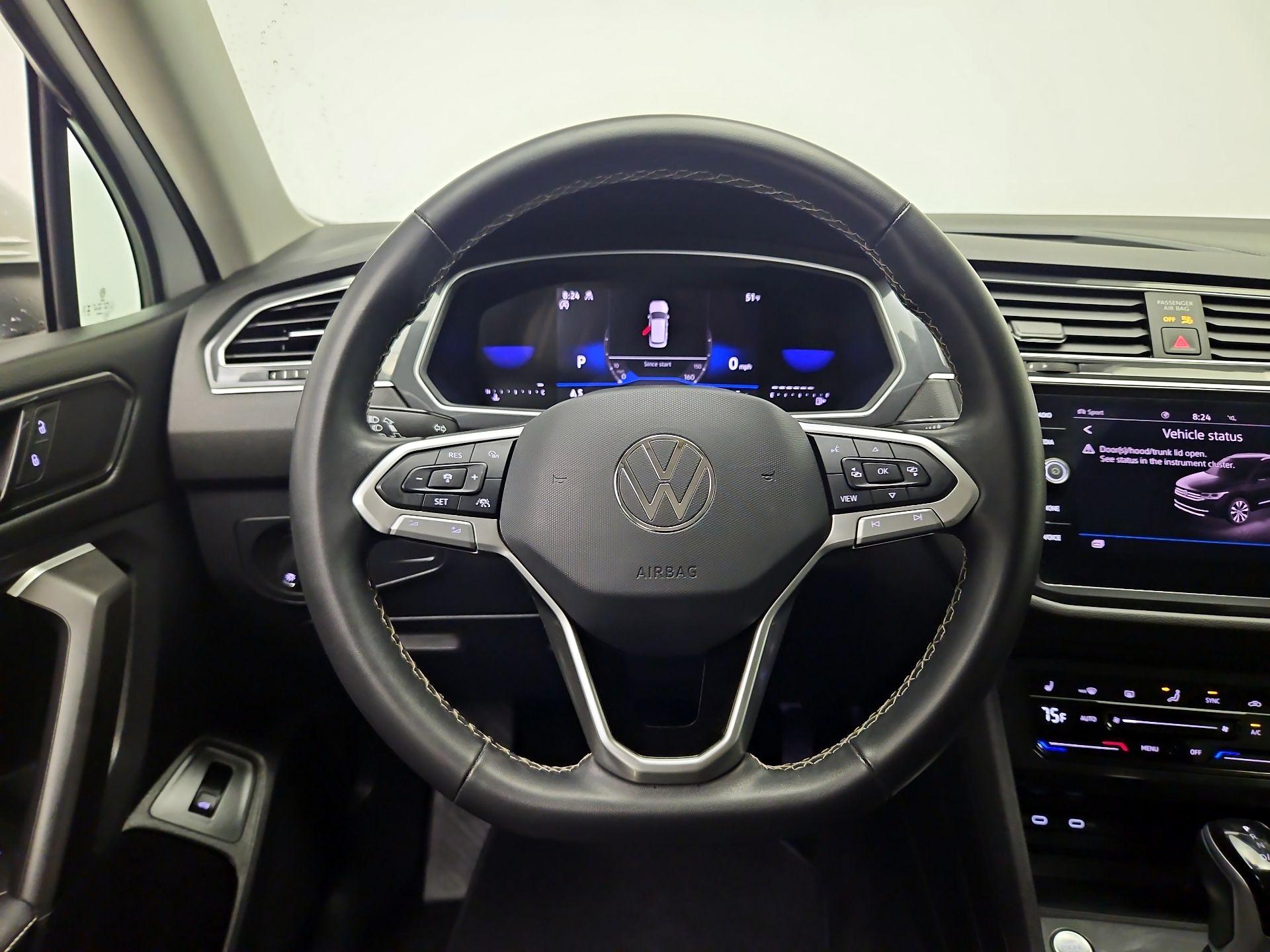 Thumbnail: 2024 Volkswagen Tiguan - 10