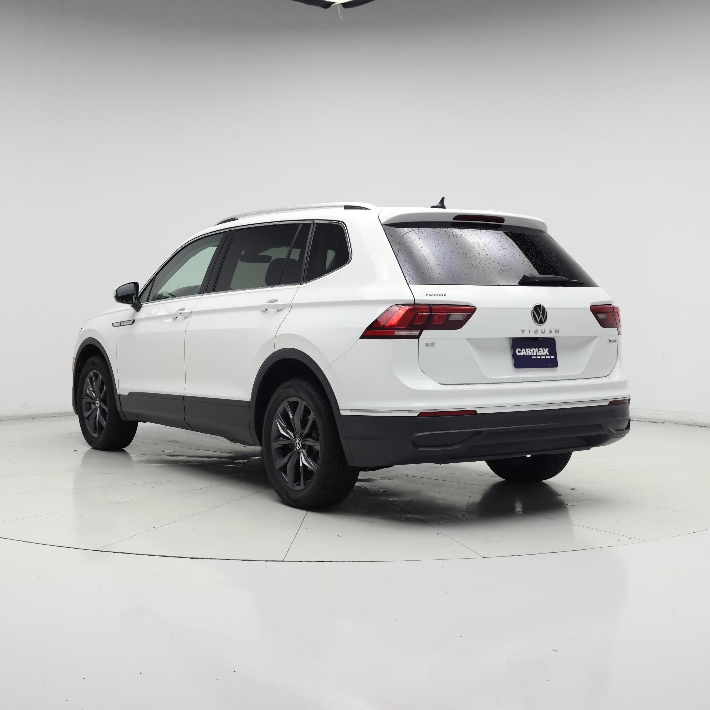 Thumbnail: 2024 Volkswagen Tiguan - 2