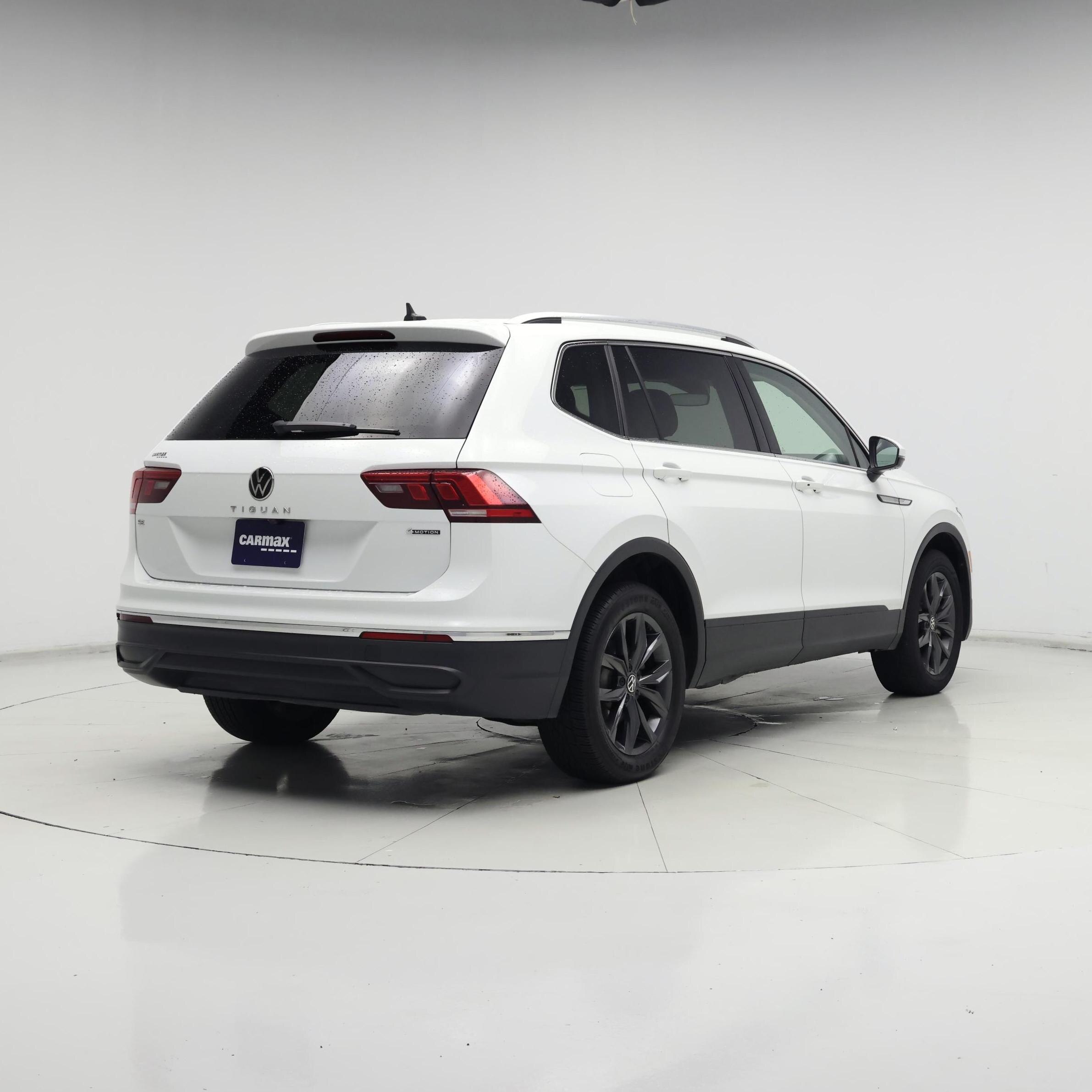 Thumbnail: 2024 Volkswagen Tiguan - 8