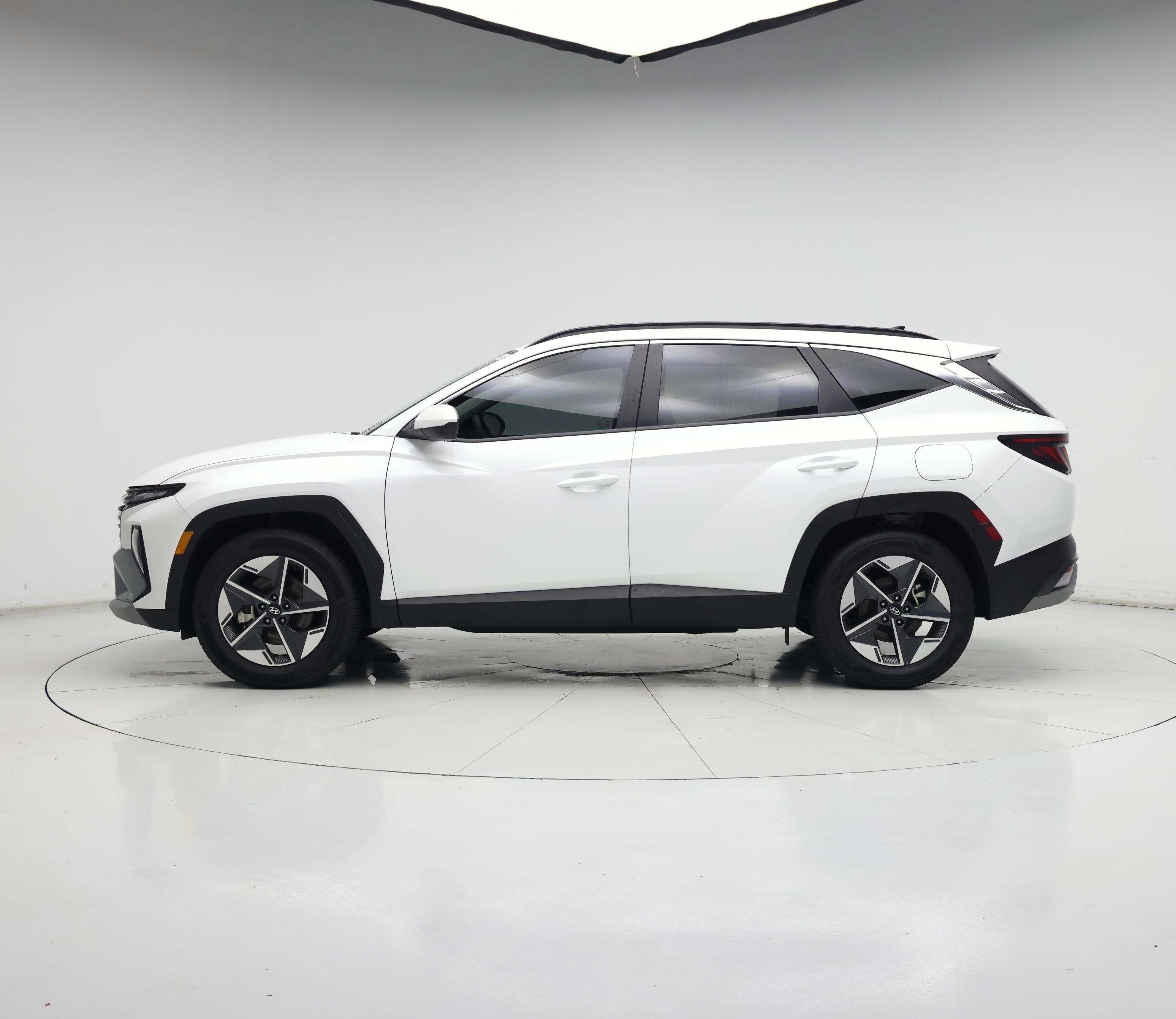 Thumbnail: 2025 Hyundai Tucson - 3