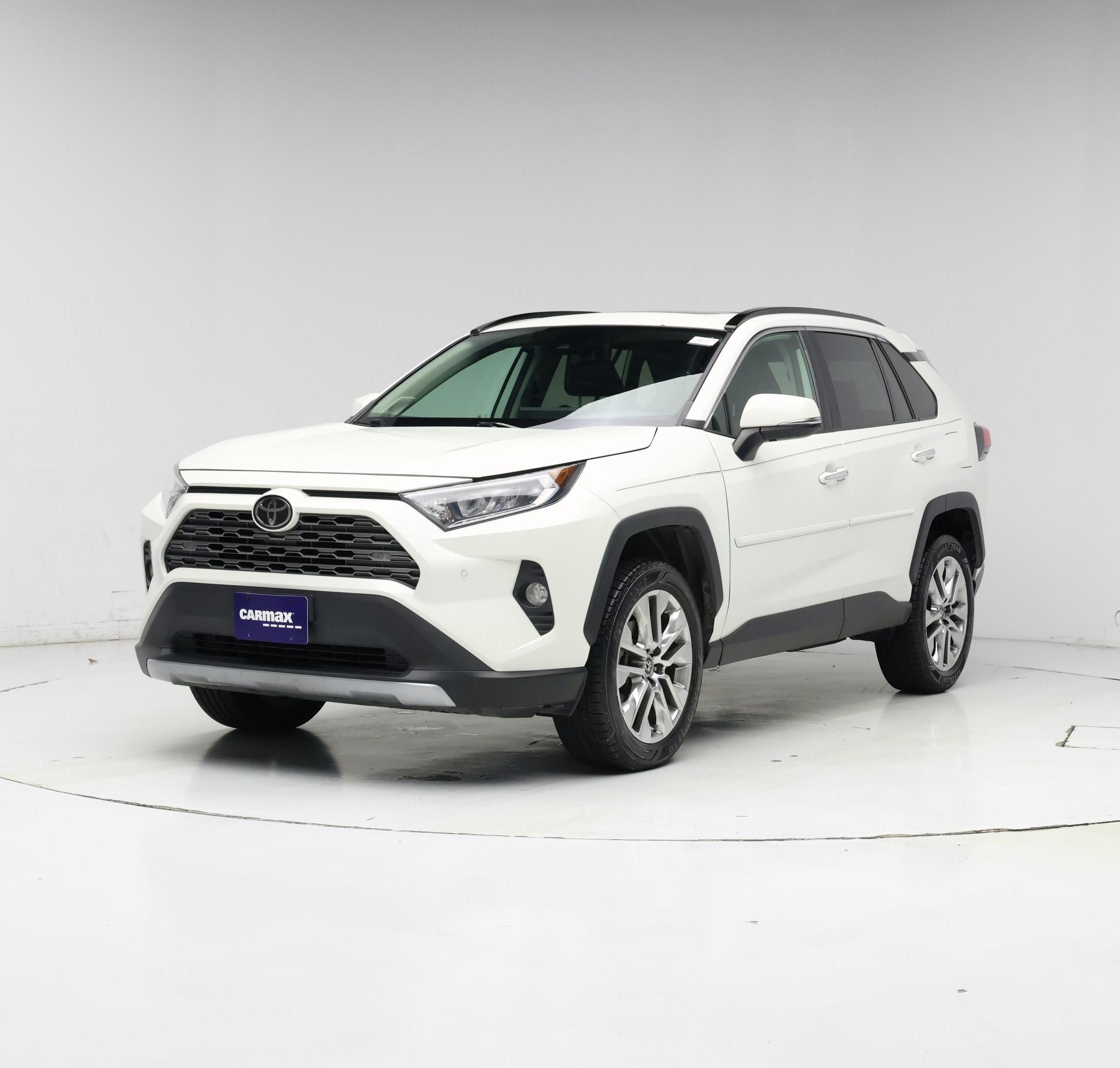 Thumbnail: 2019 Toyota RAV4 - 4