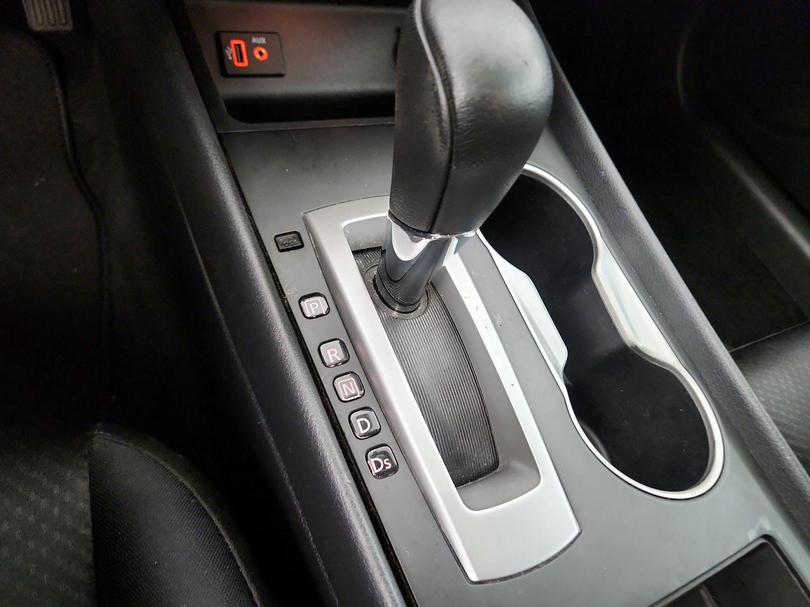 2017 Nissan Altima SR - Photo 17