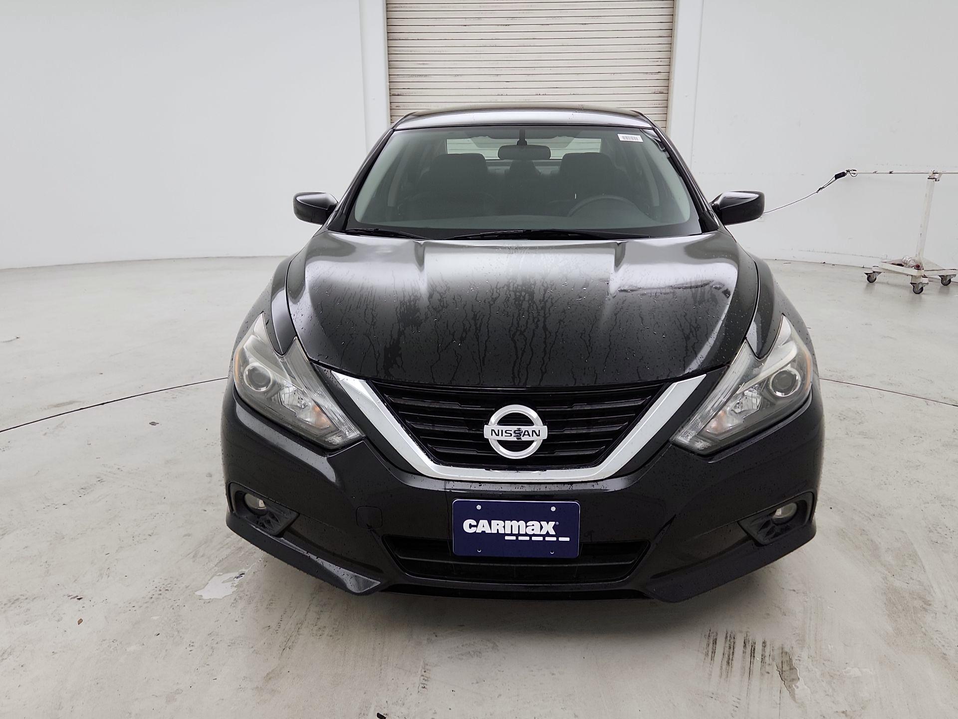 Thumbnail: 2017 Nissan Altima - 2