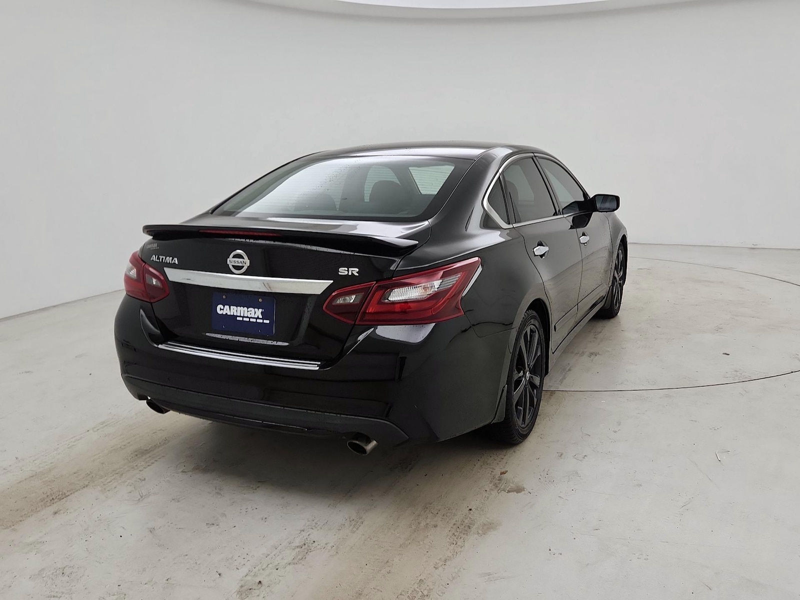 2017 Nissan Altima SR - Photo 6