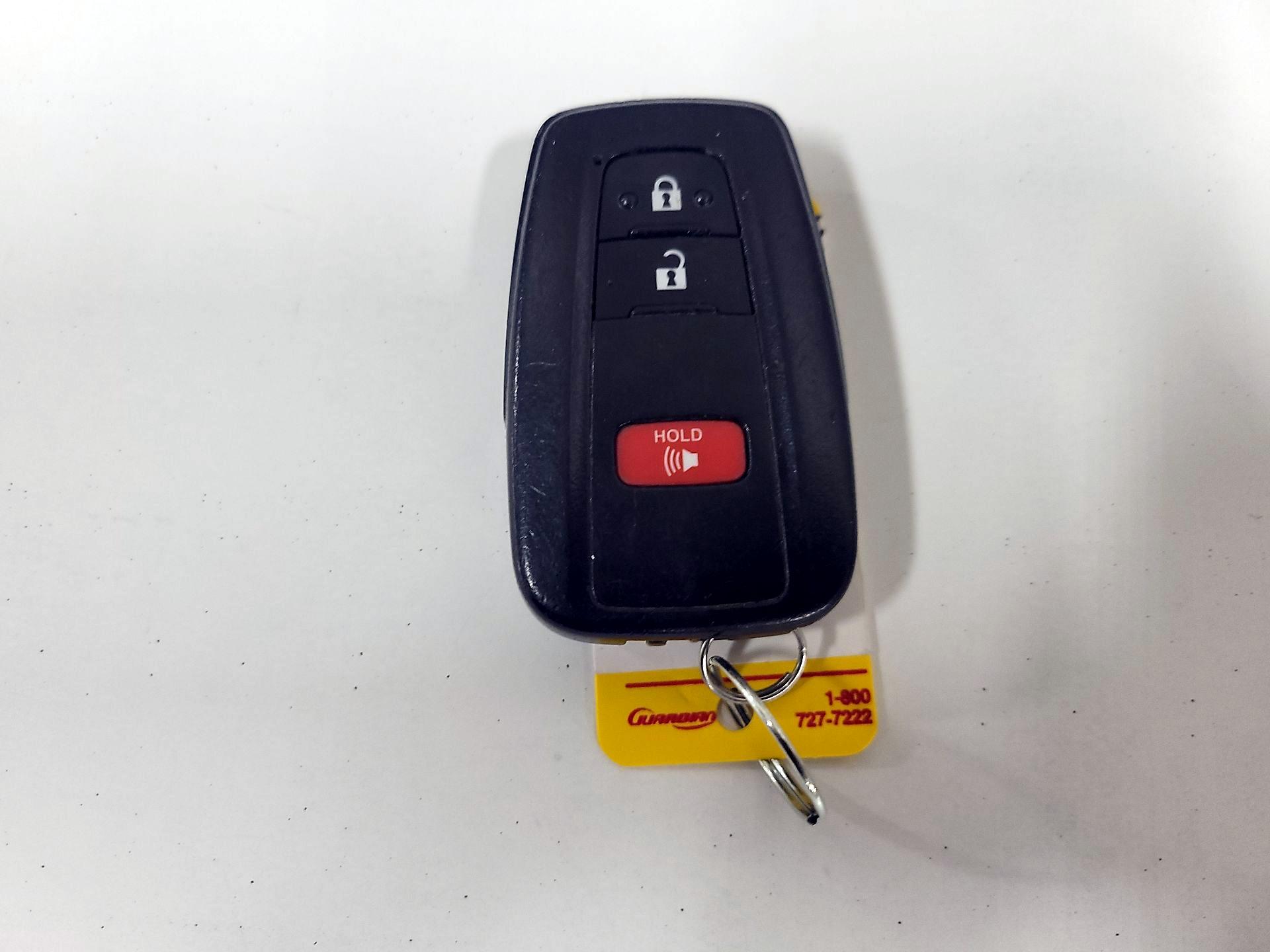 Thumbnail: 2021 Toyota RAV4 - 20