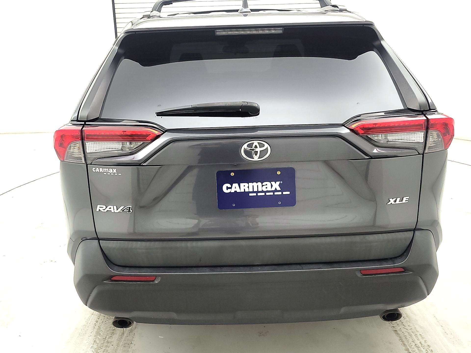 Thumbnail: 2021 Toyota RAV4 - 6