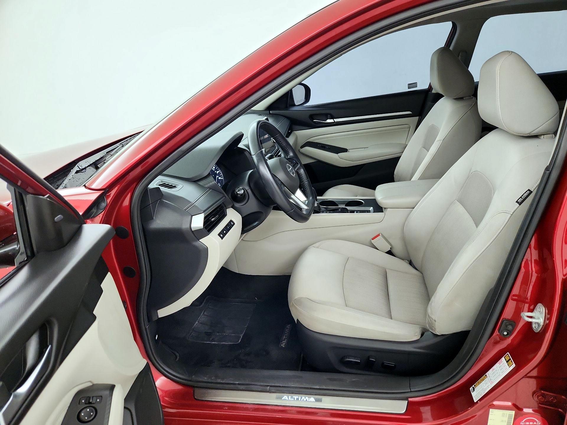 Thumbnail: 2019 Nissan Altima - 11