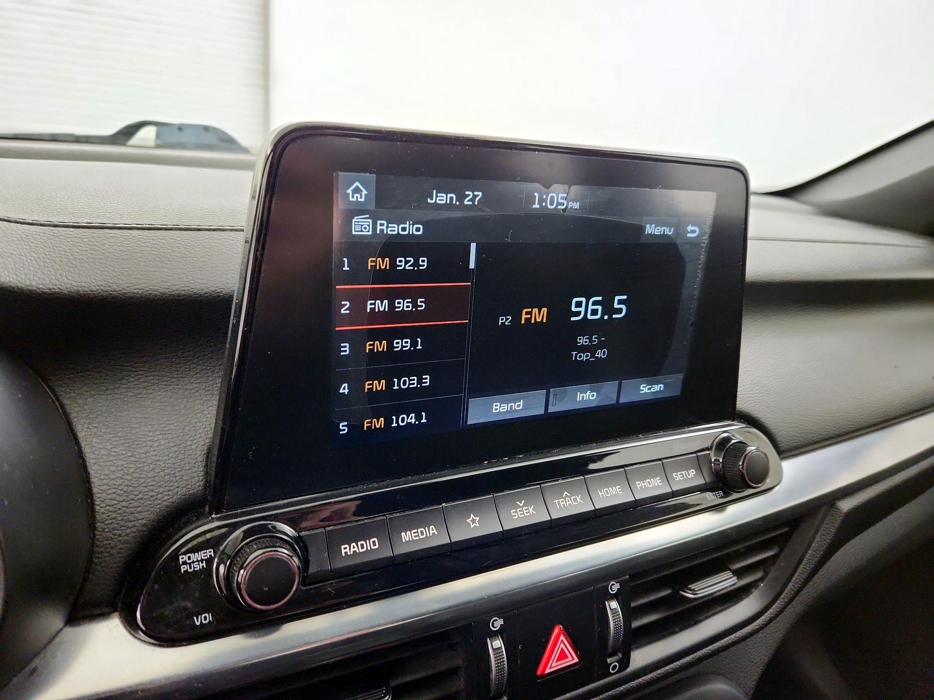 Thumbnail: 2021 Kia Forte - 15