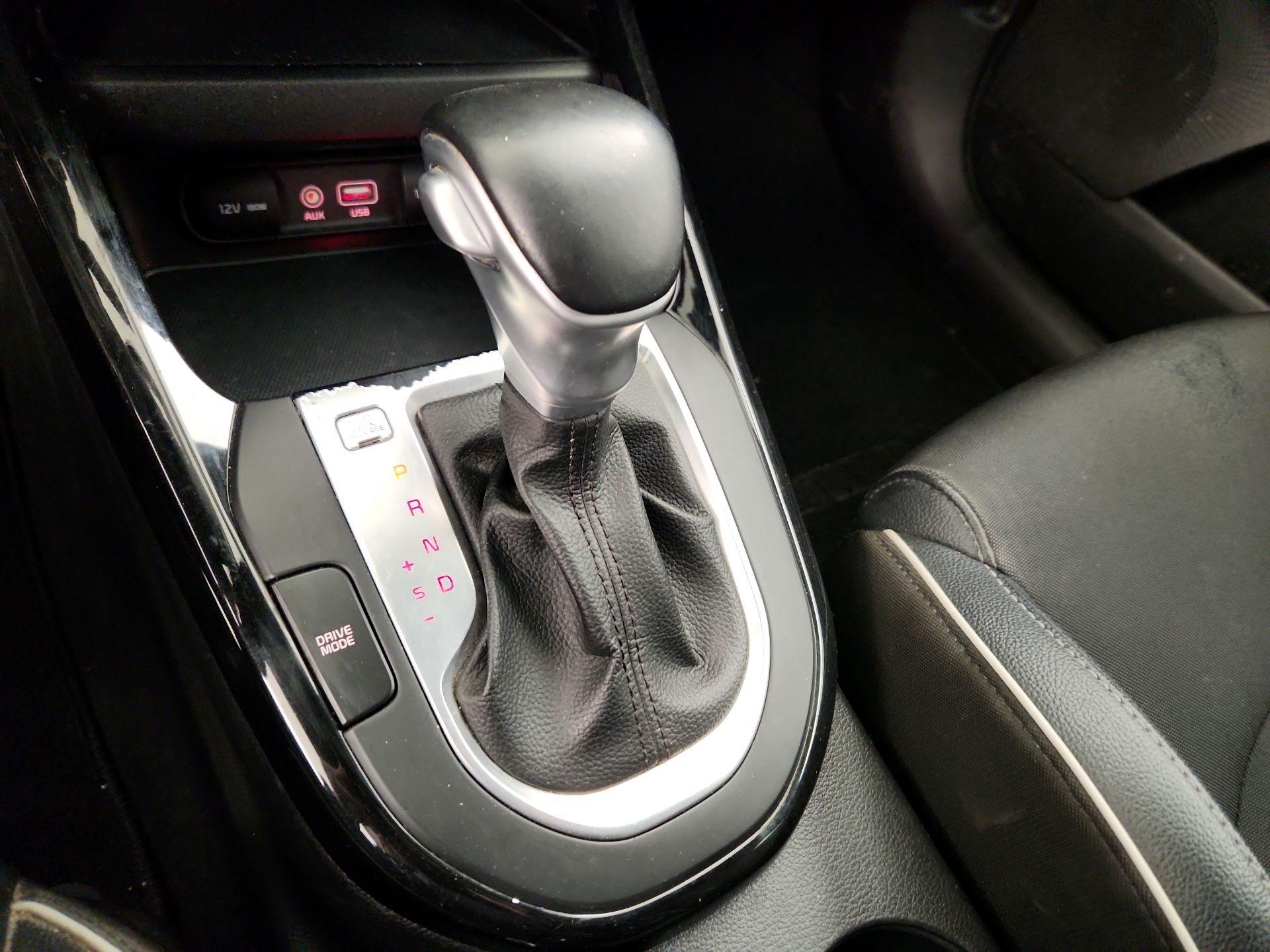 Thumbnail: 2021 Kia Forte - 17