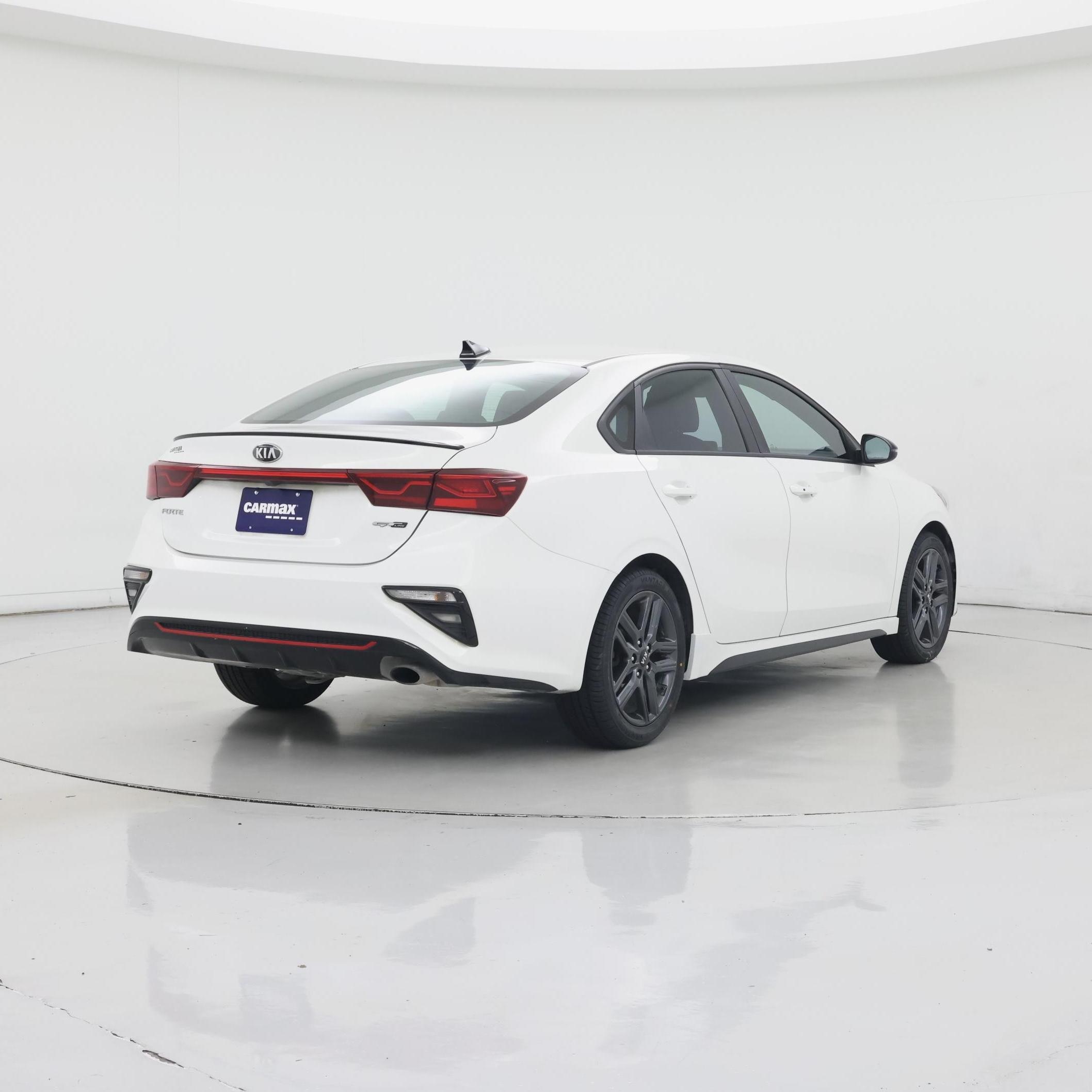 Thumbnail: 2021 Kia Forte - 8