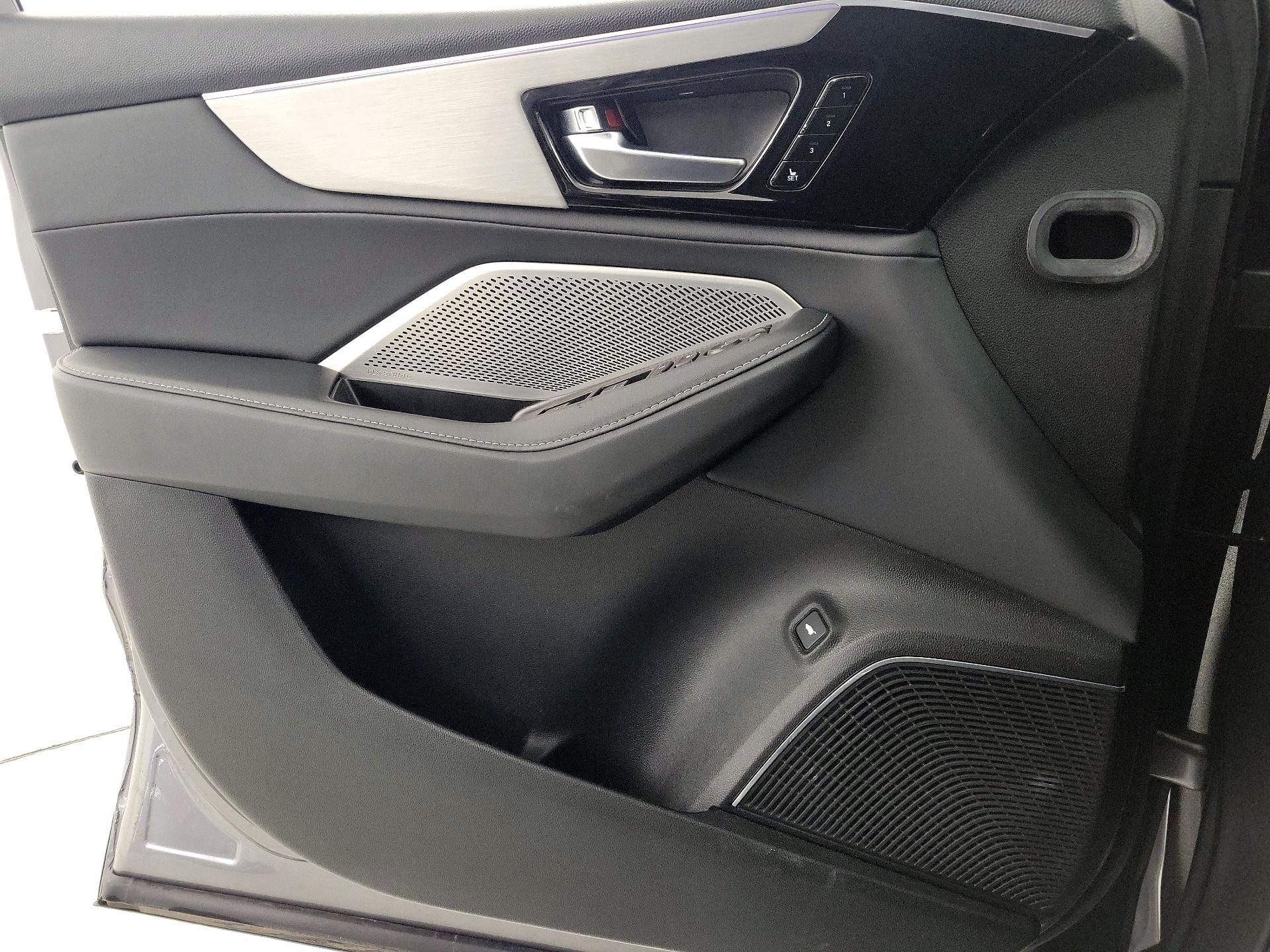 Thumbnail: 2023 Acura MDX - 12