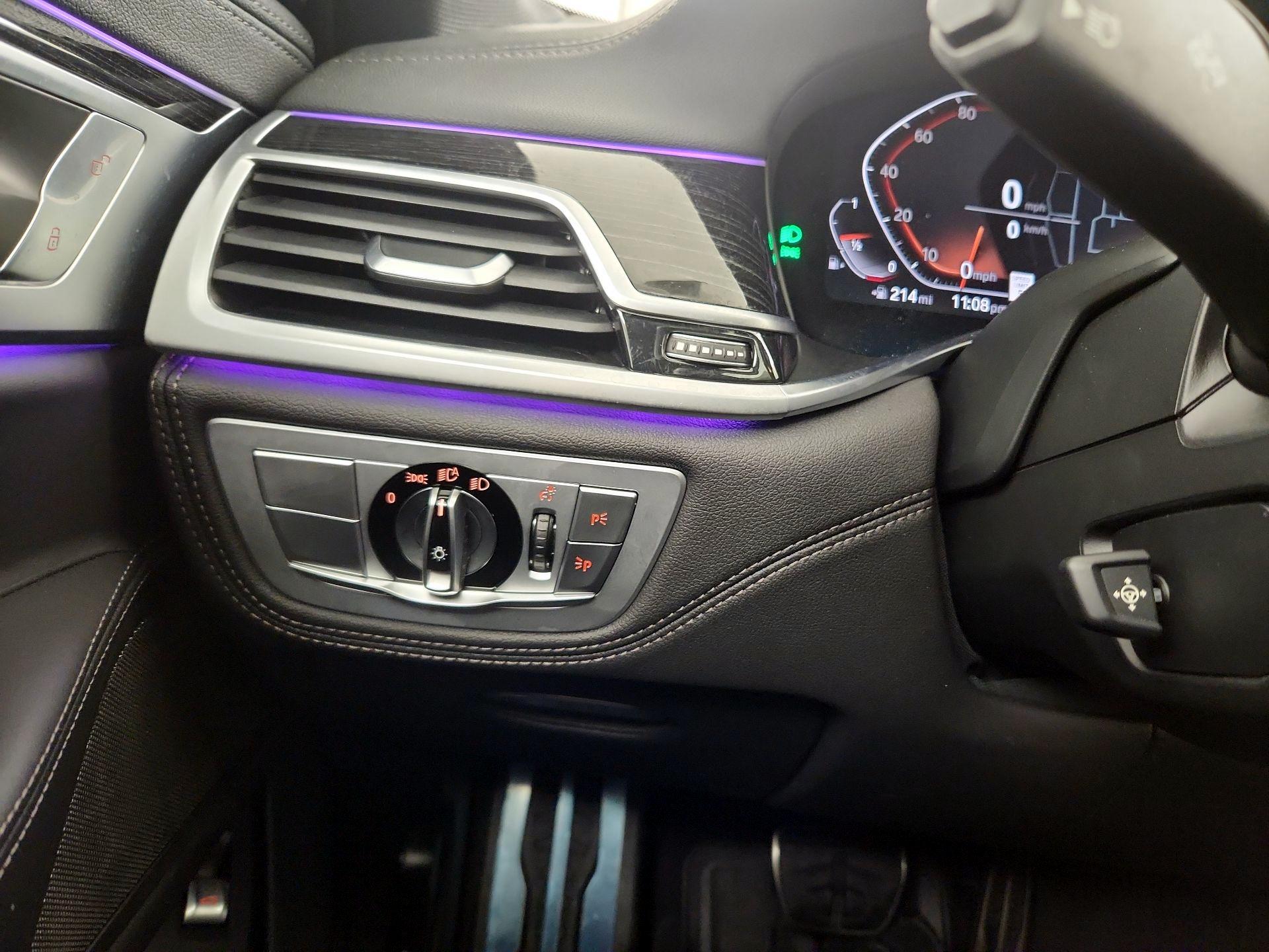 Thumbnail: 2021 BMW 7 Series - 13