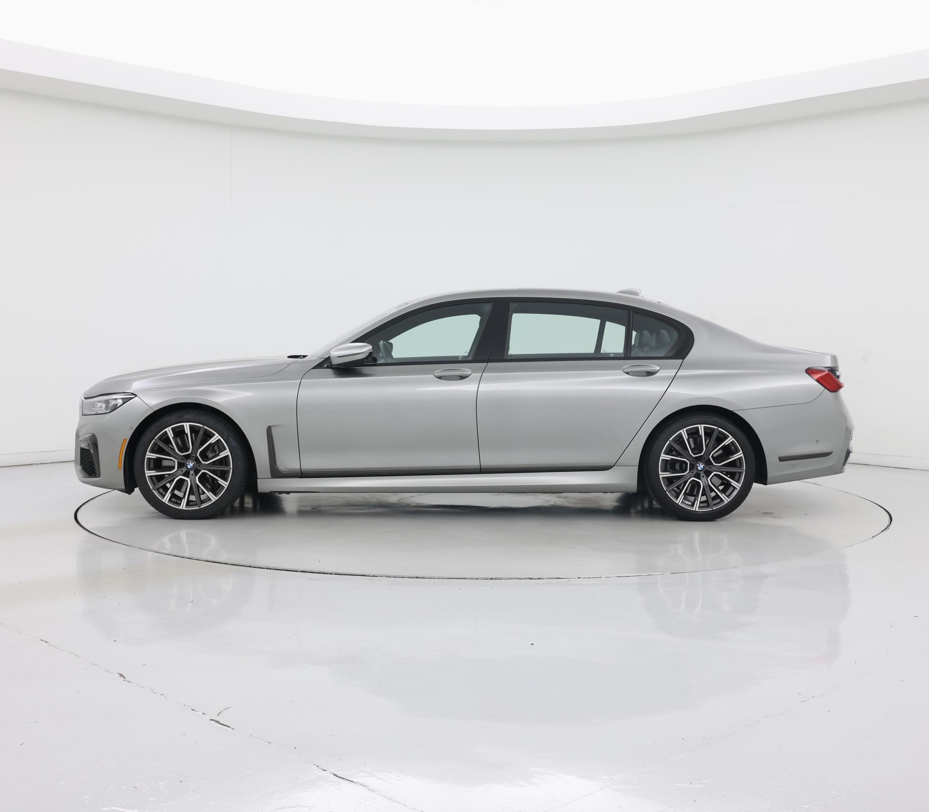 Thumbnail: 2021 BMW 7 Series - 3