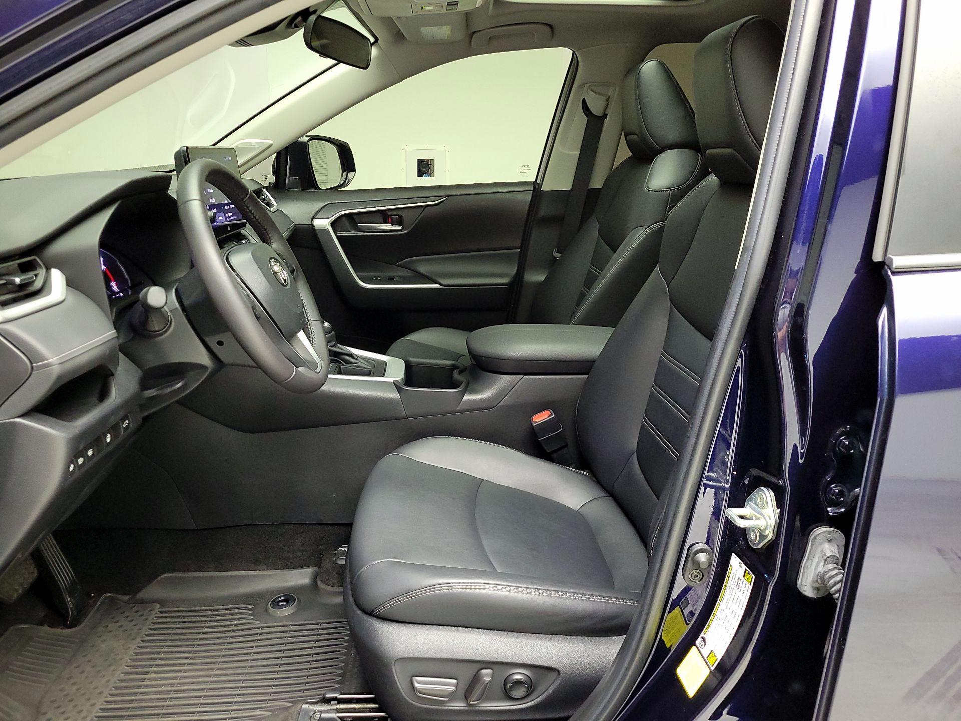 Thumbnail: 2023 Toyota RAV4 - 9