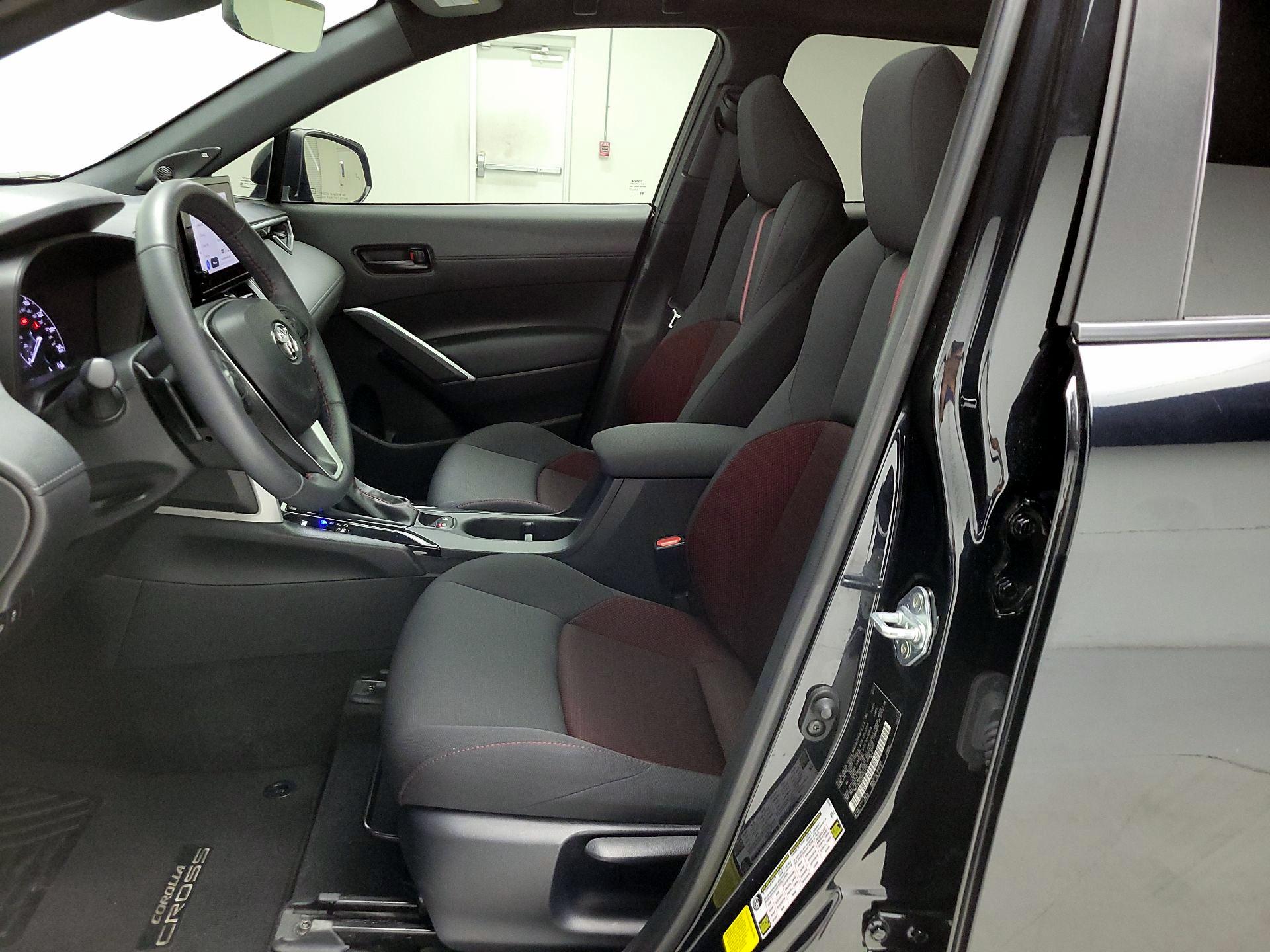 Thumbnail: 2024 Toyota Corolla Cross - 11