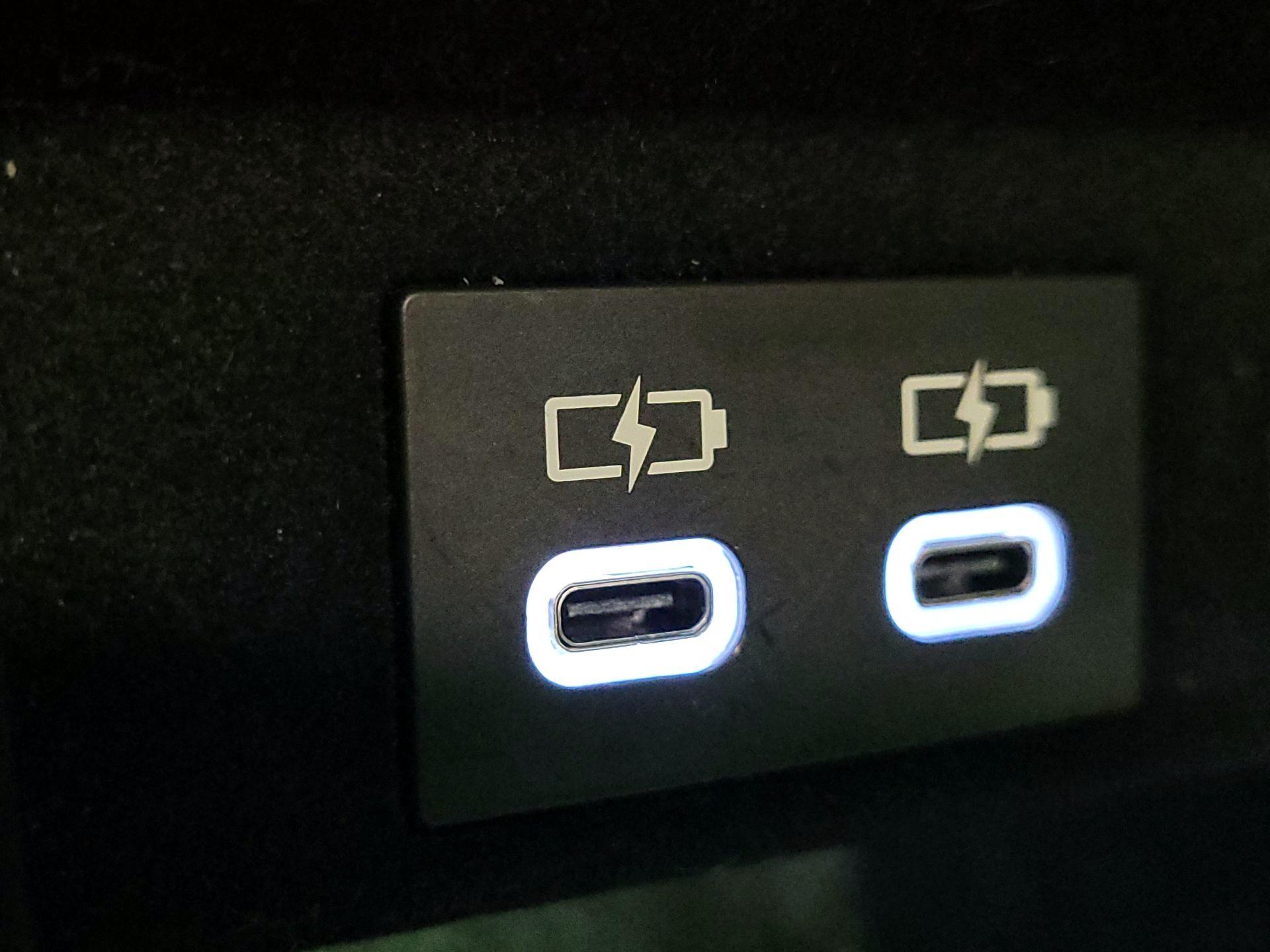 Thumbnail: 2023 Lexus ES - 19