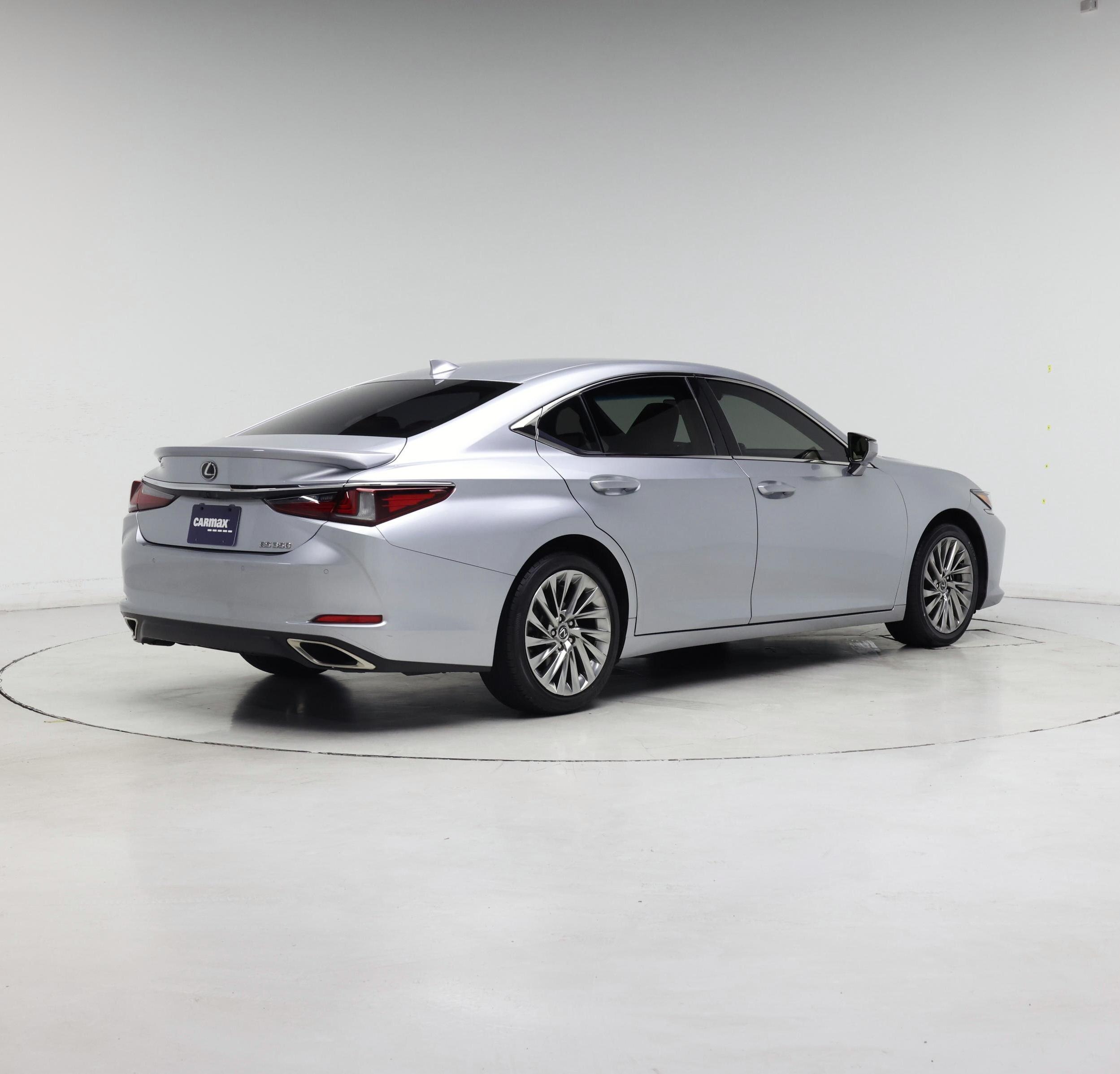 Thumbnail: 2023 Lexus ES - 8