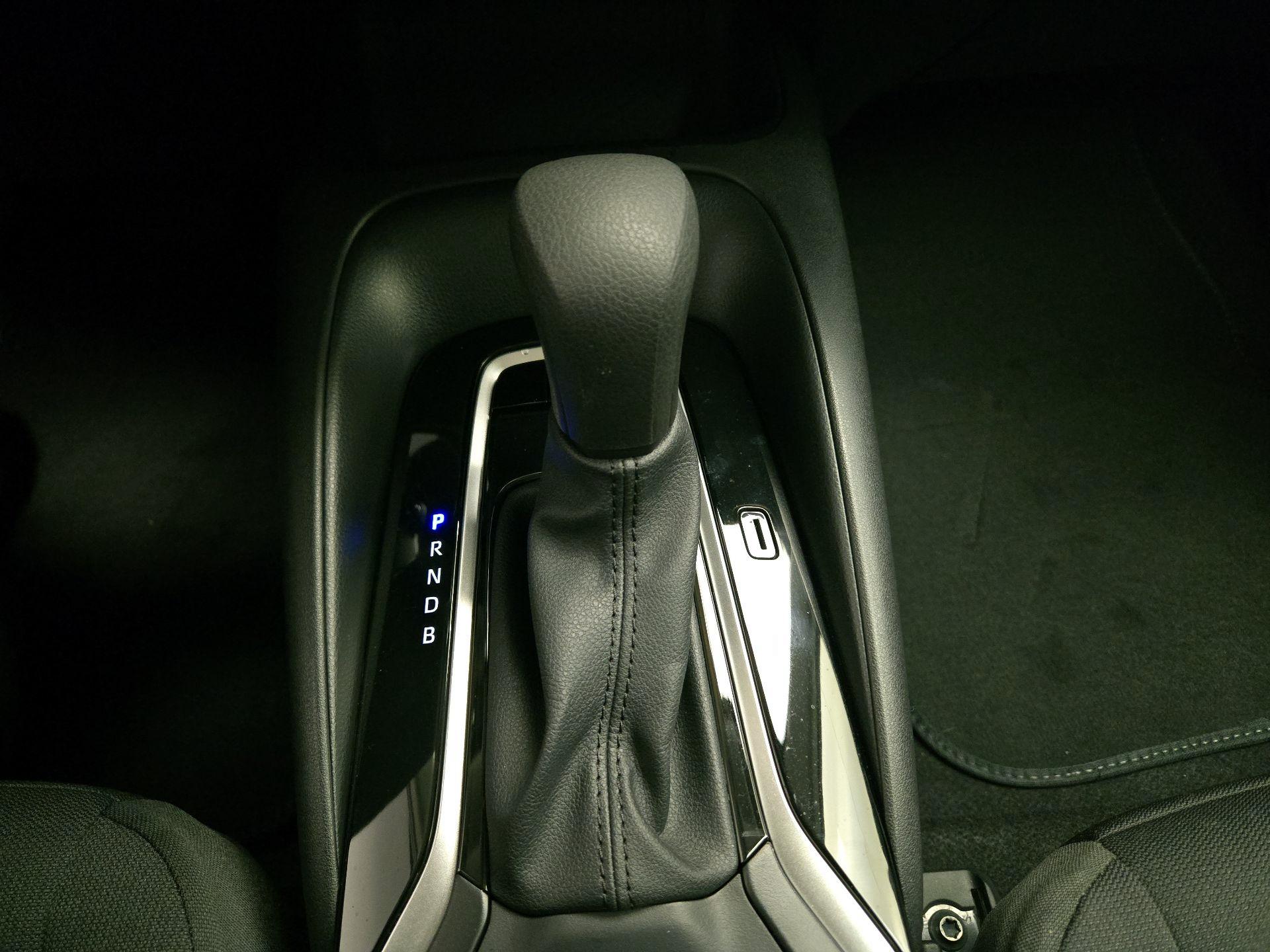 Thumbnail: 2025 Toyota Corolla - 17