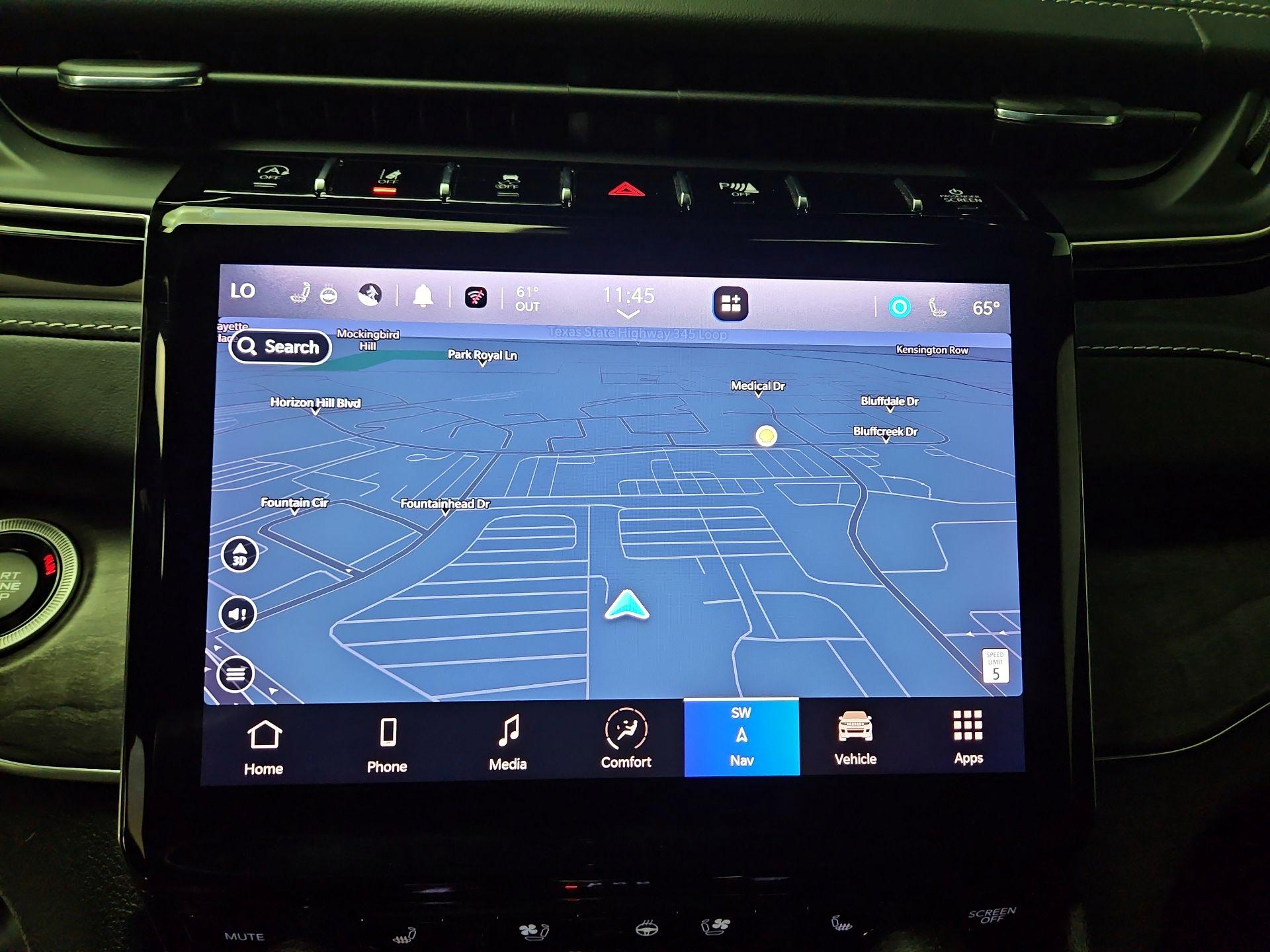 Thumbnail: 2023 Jeep Grand Cherokee - 14