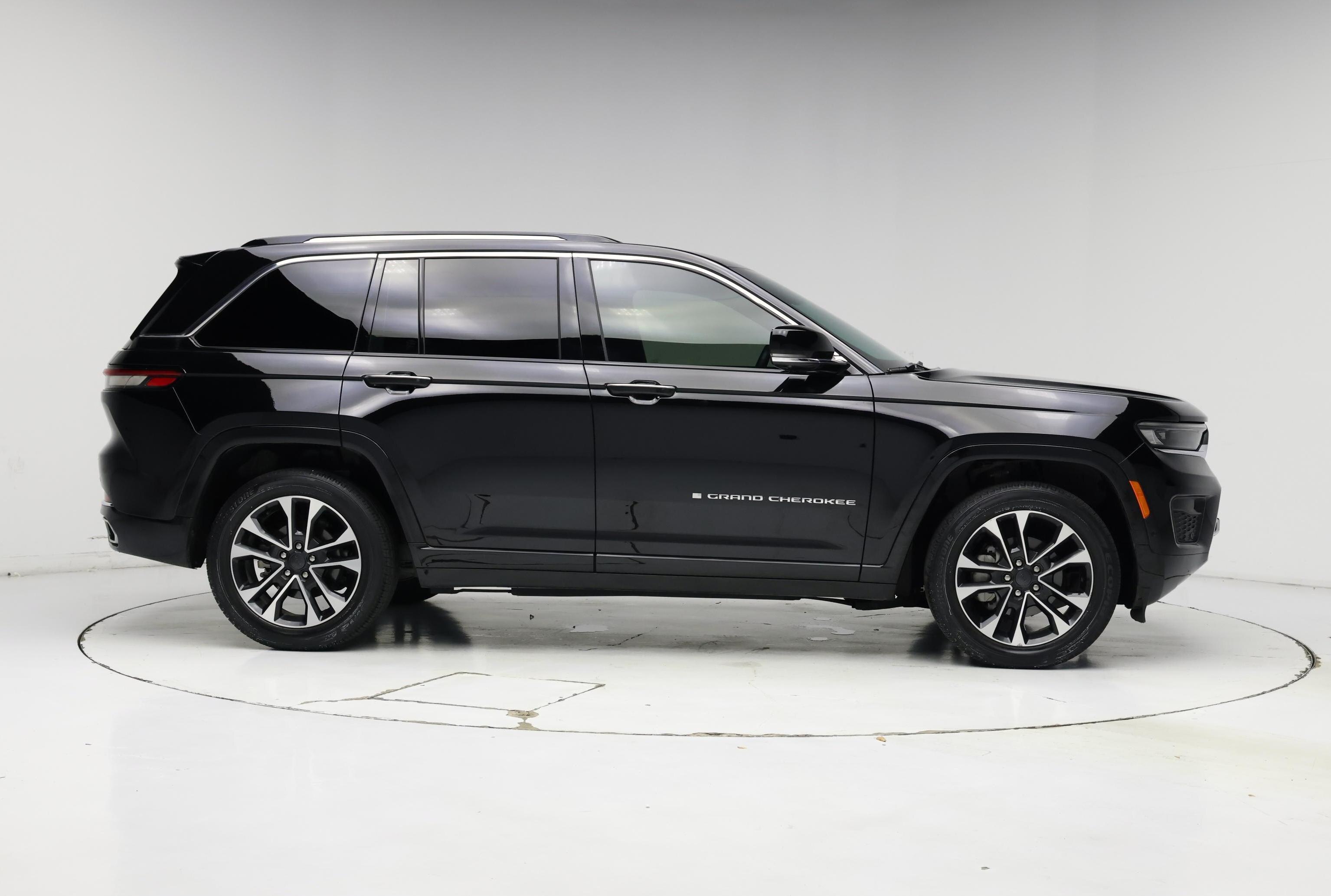 Thumbnail: 2023 Jeep Grand Cherokee - 7