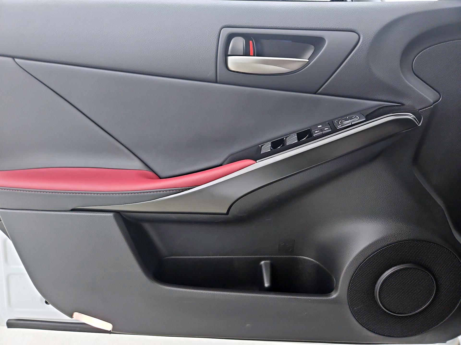 Thumbnail: 2025 Lexus IS - 12