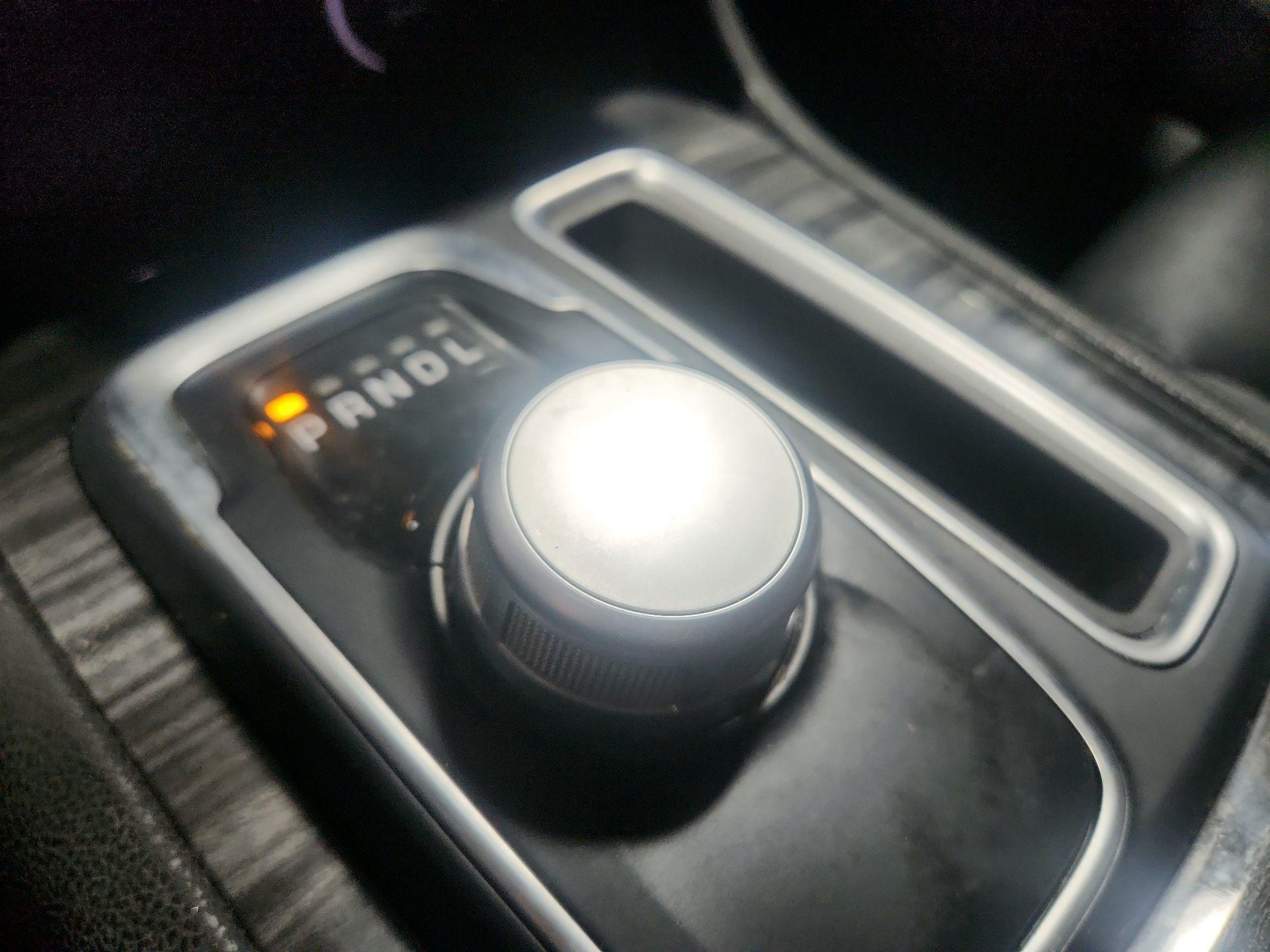 Thumbnail: 2021 Chrysler 300 - 15