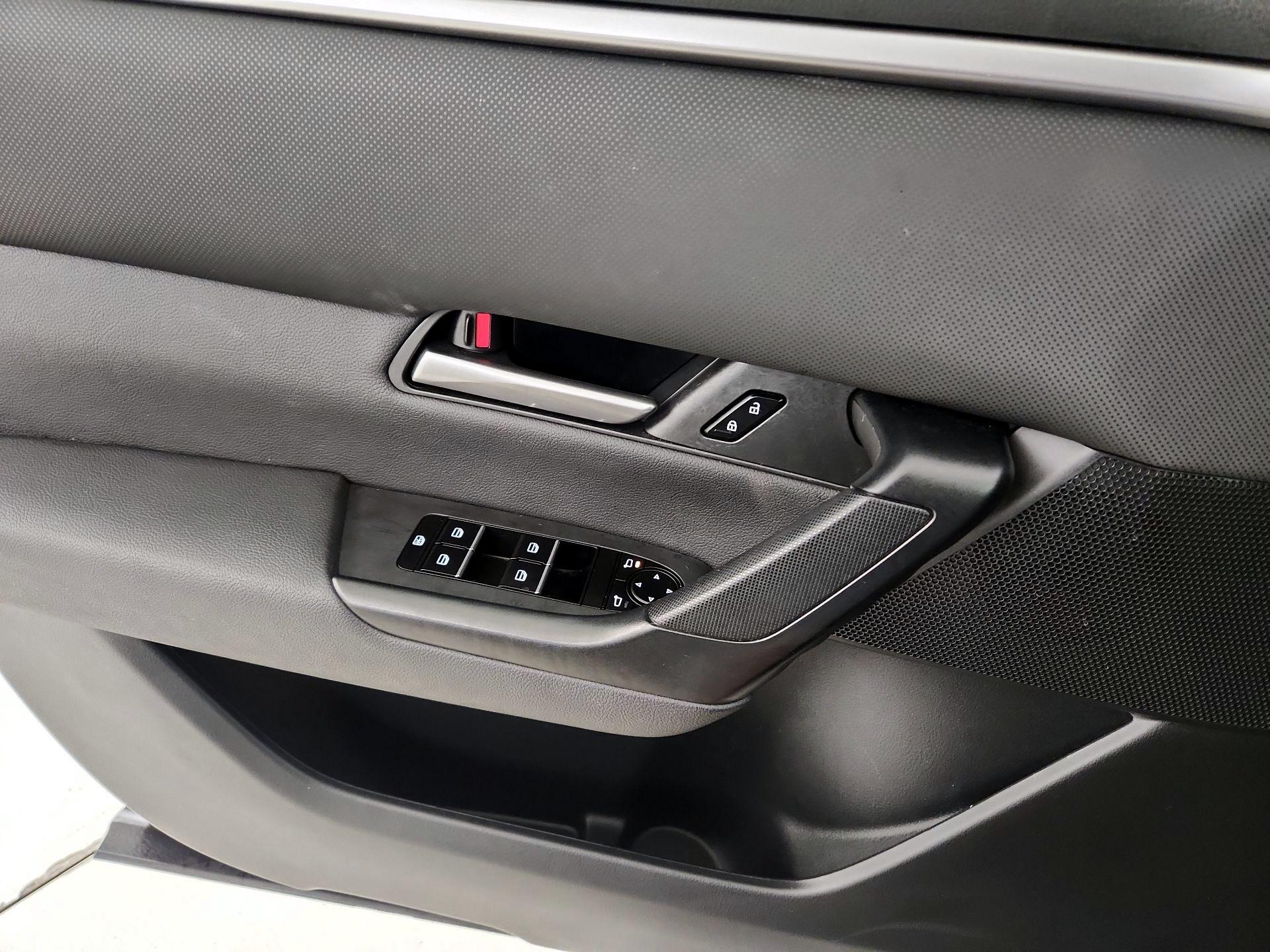 Thumbnail: 2025 Mazda CX-50 - 12