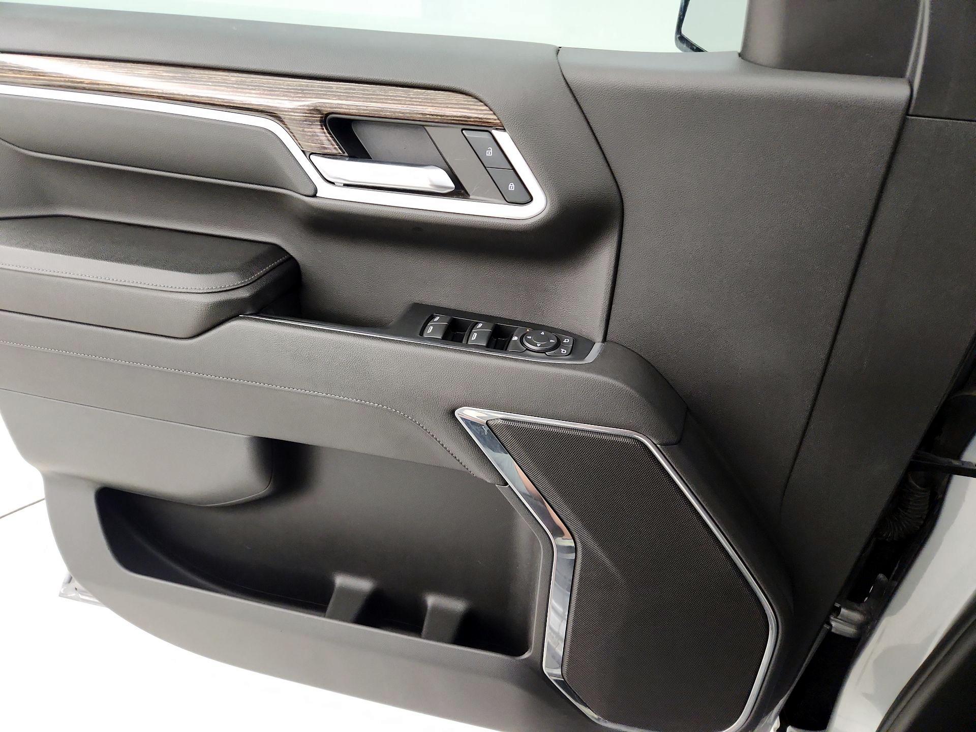 Thumbnail: 2023 GMC Sierra 1500 - 12