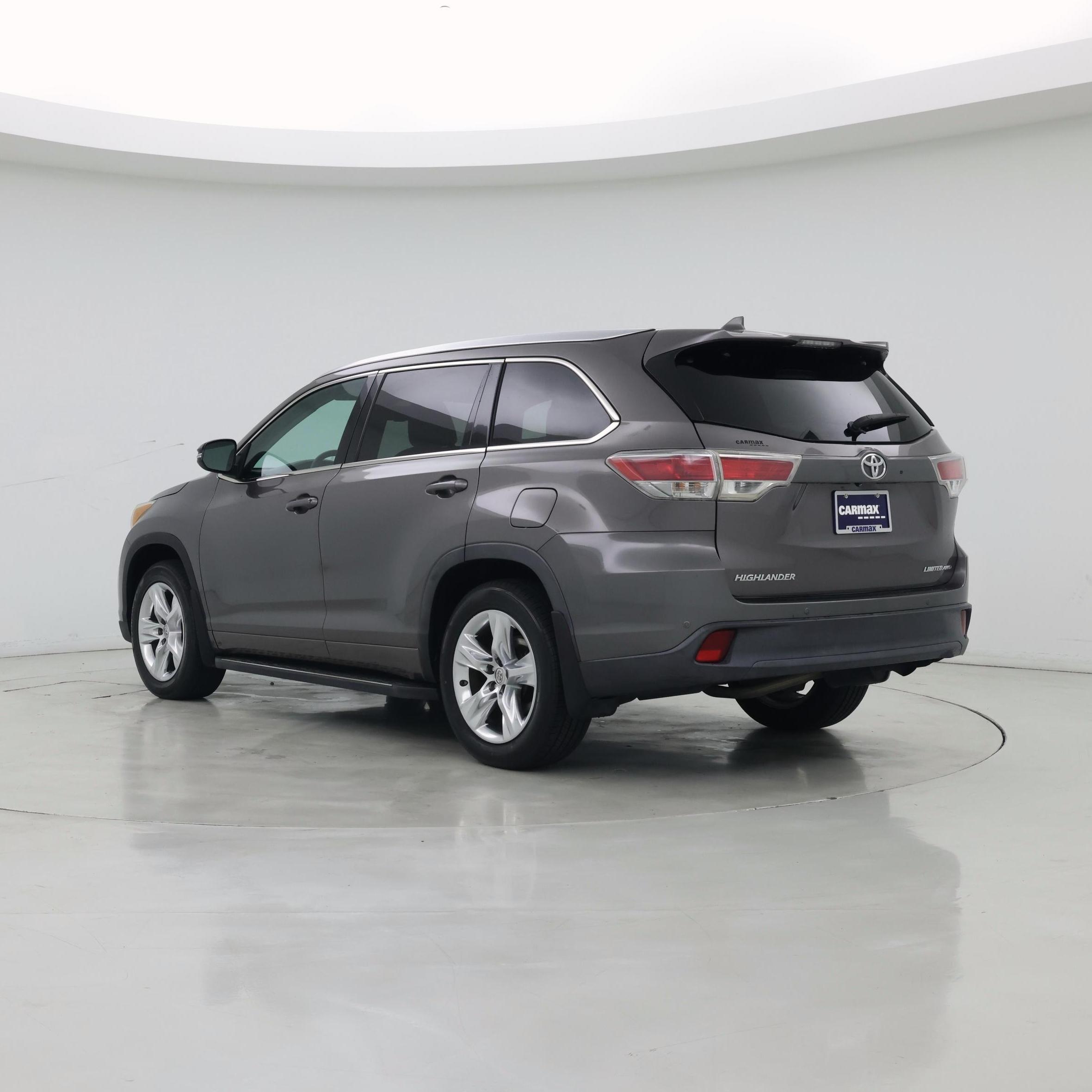 Thumbnail: 2015 Toyota Highlander - 2