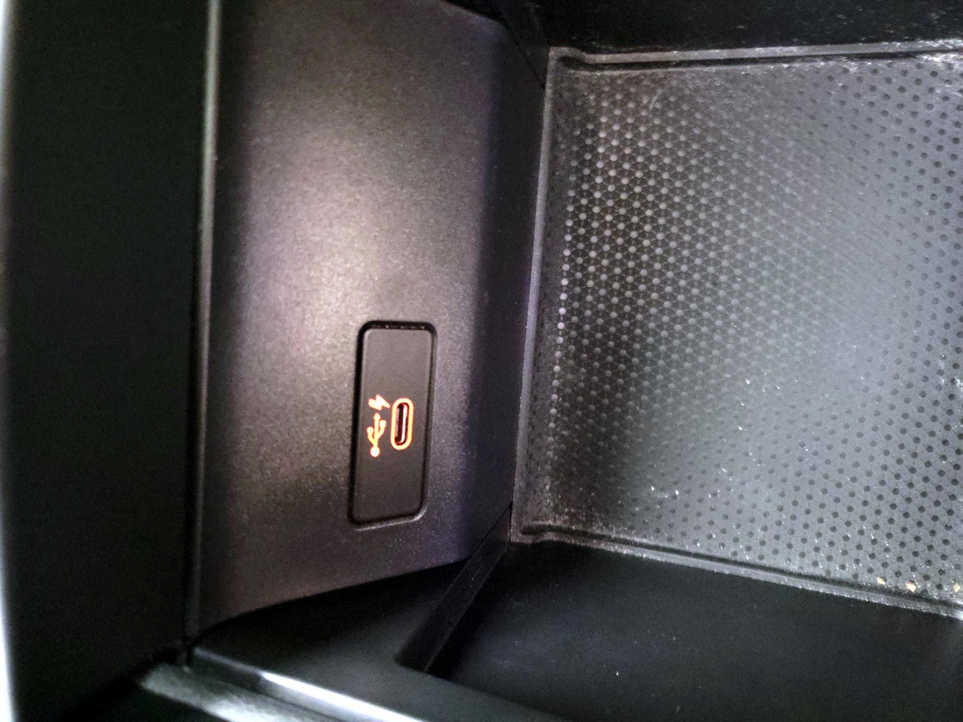 Thumbnail: 2019 BMW X5 - 19