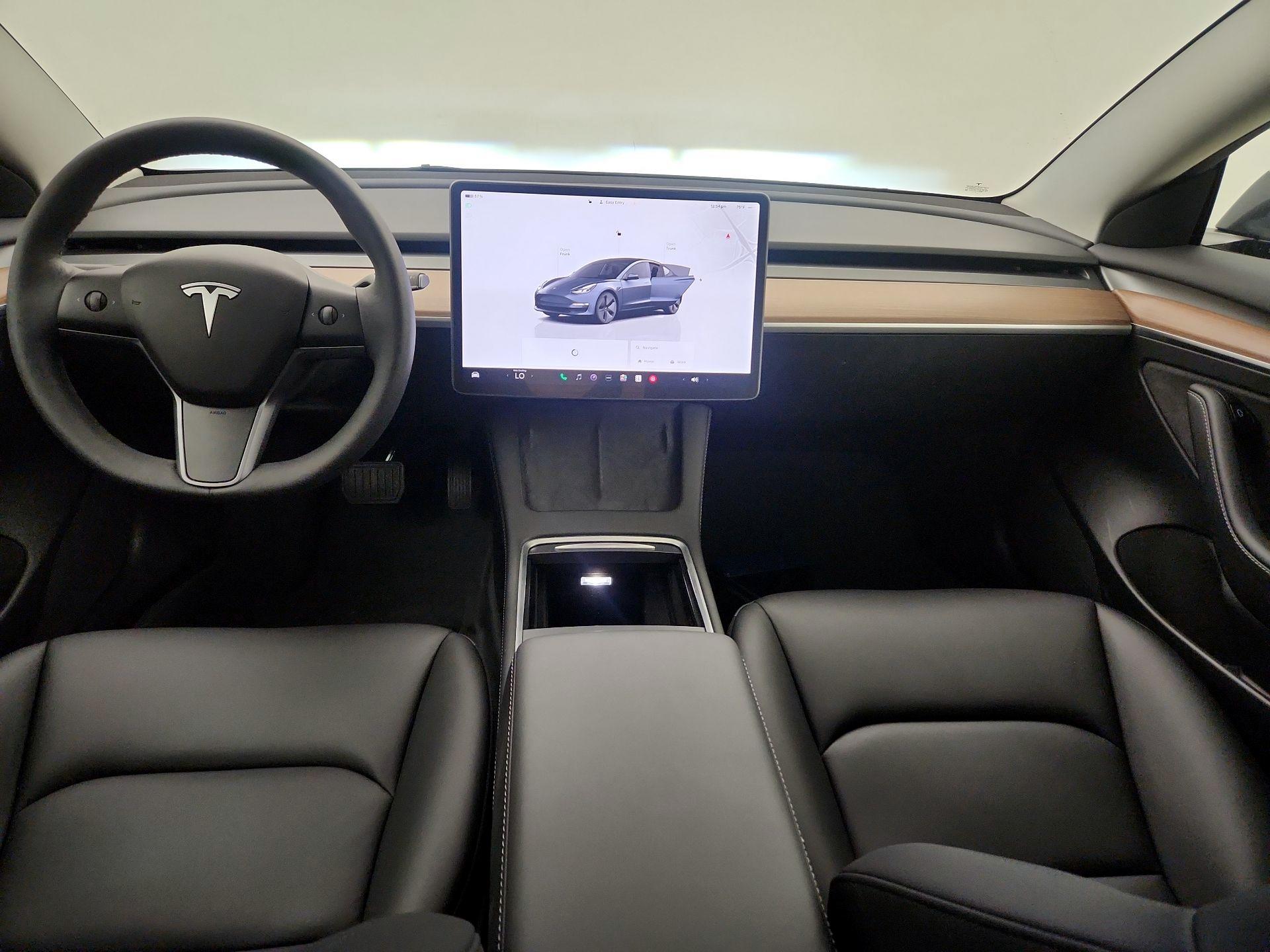 Thumbnail: 2023 Tesla Model 3 - 10