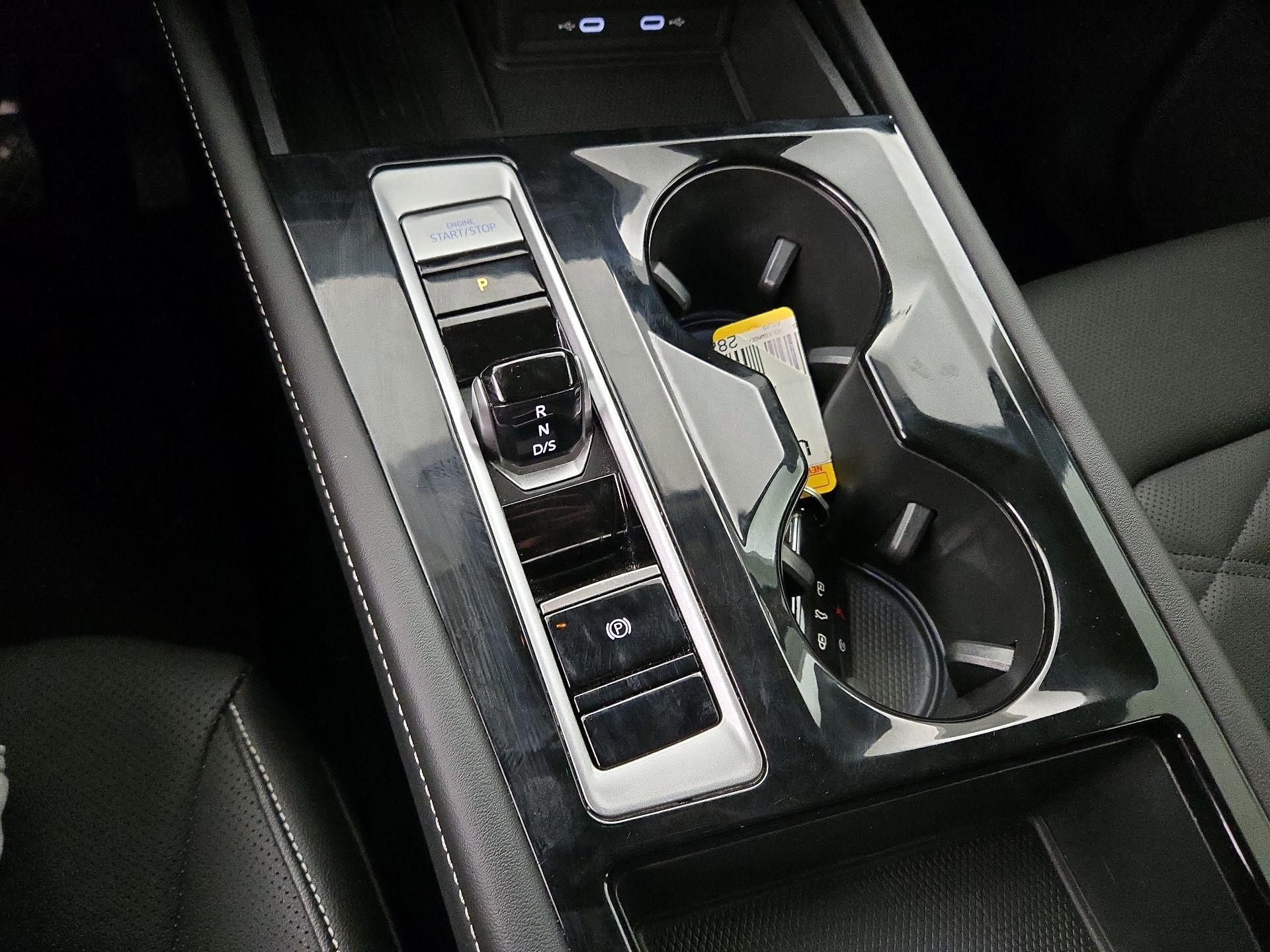 Thumbnail: 2025 Volkswagen Atlas - 17