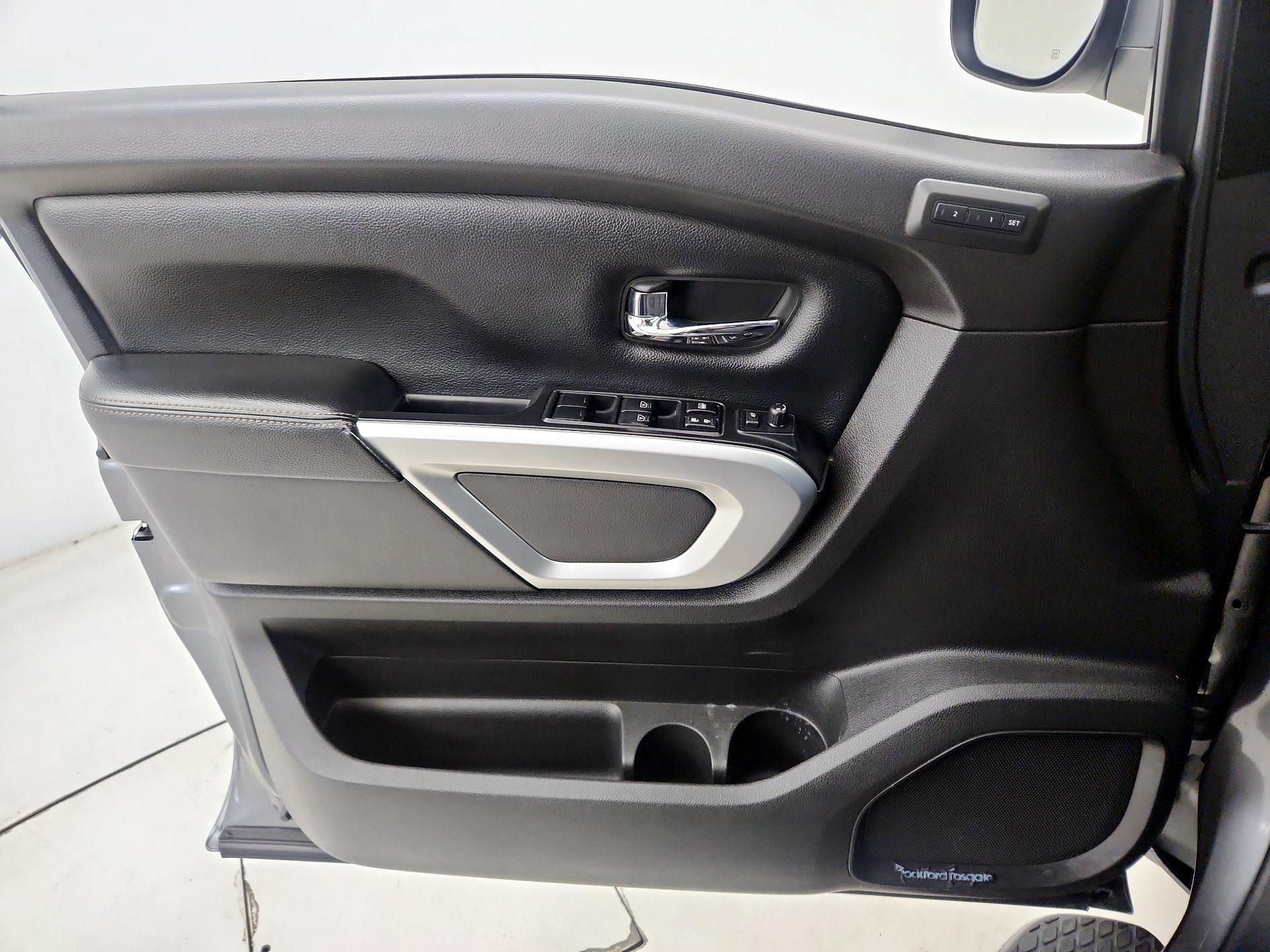 Thumbnail: 2017 Nissan Titan - 12