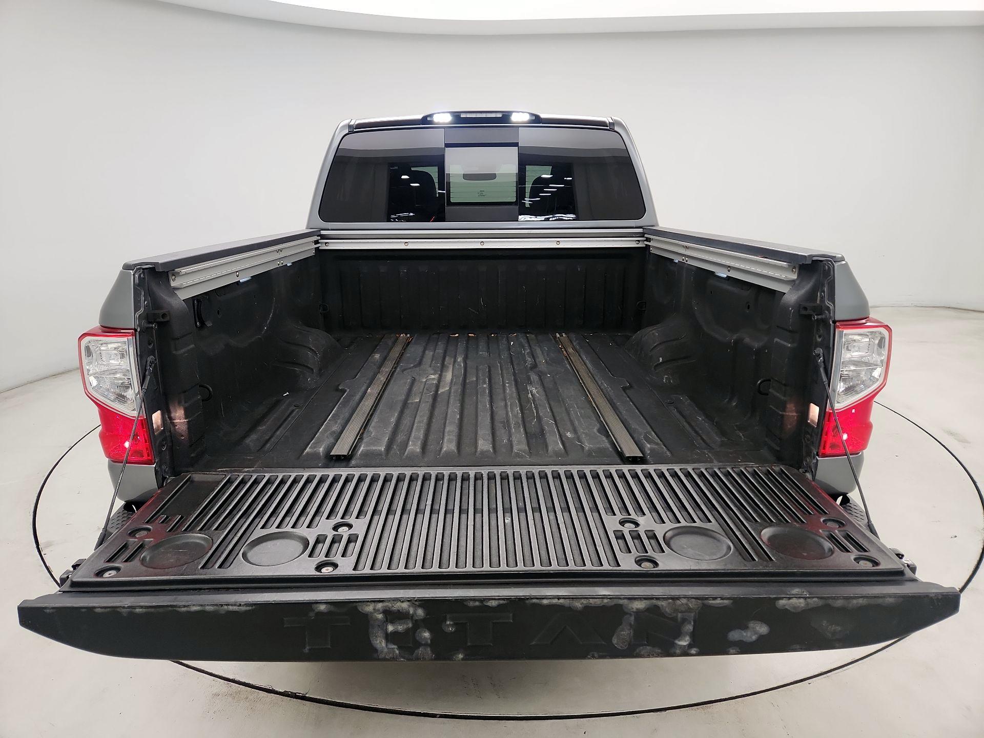 Thumbnail: 2017 Nissan Titan - 16