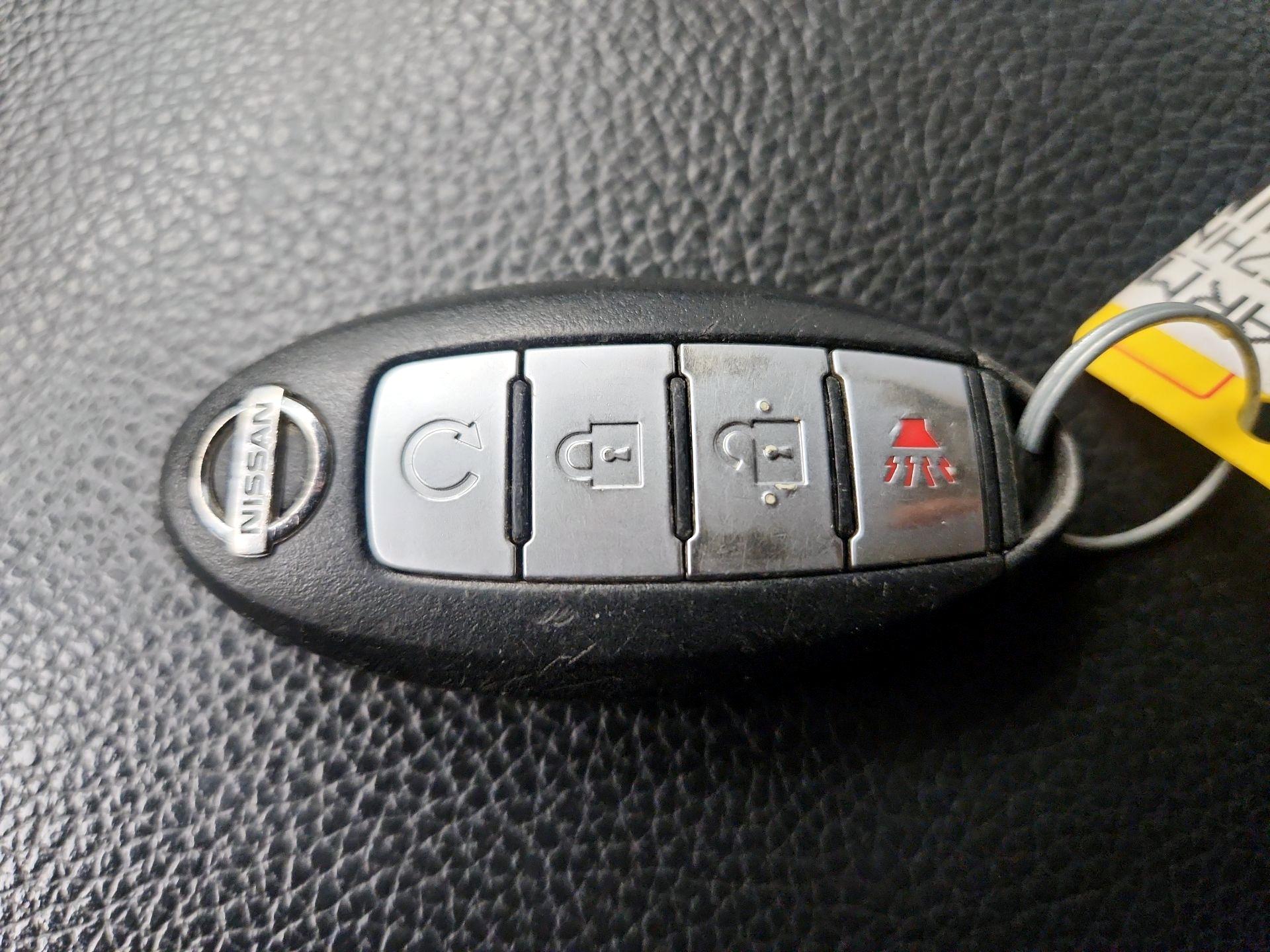 Thumbnail: 2017 Nissan Titan - 18