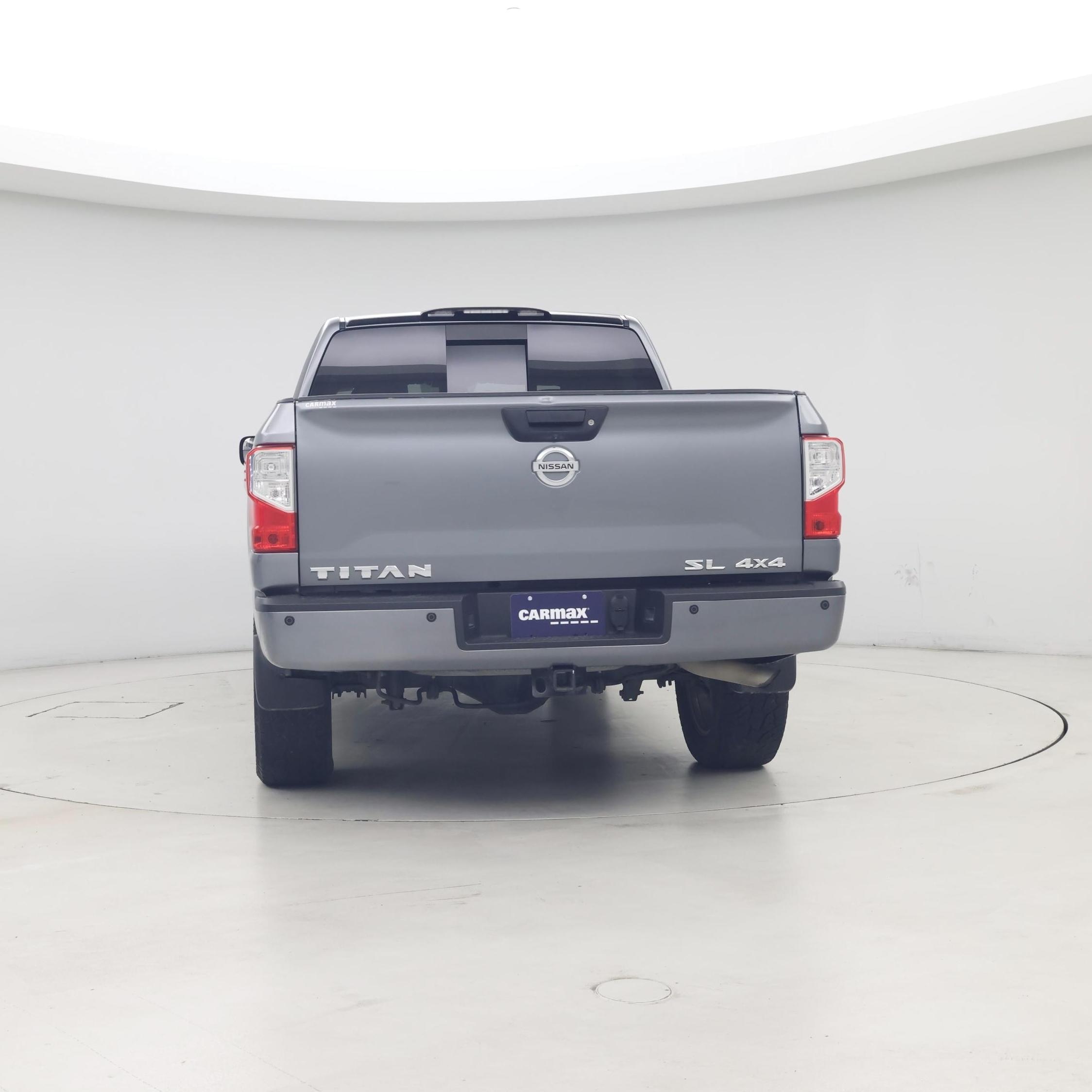 Thumbnail: 2017 Nissan Titan - 7