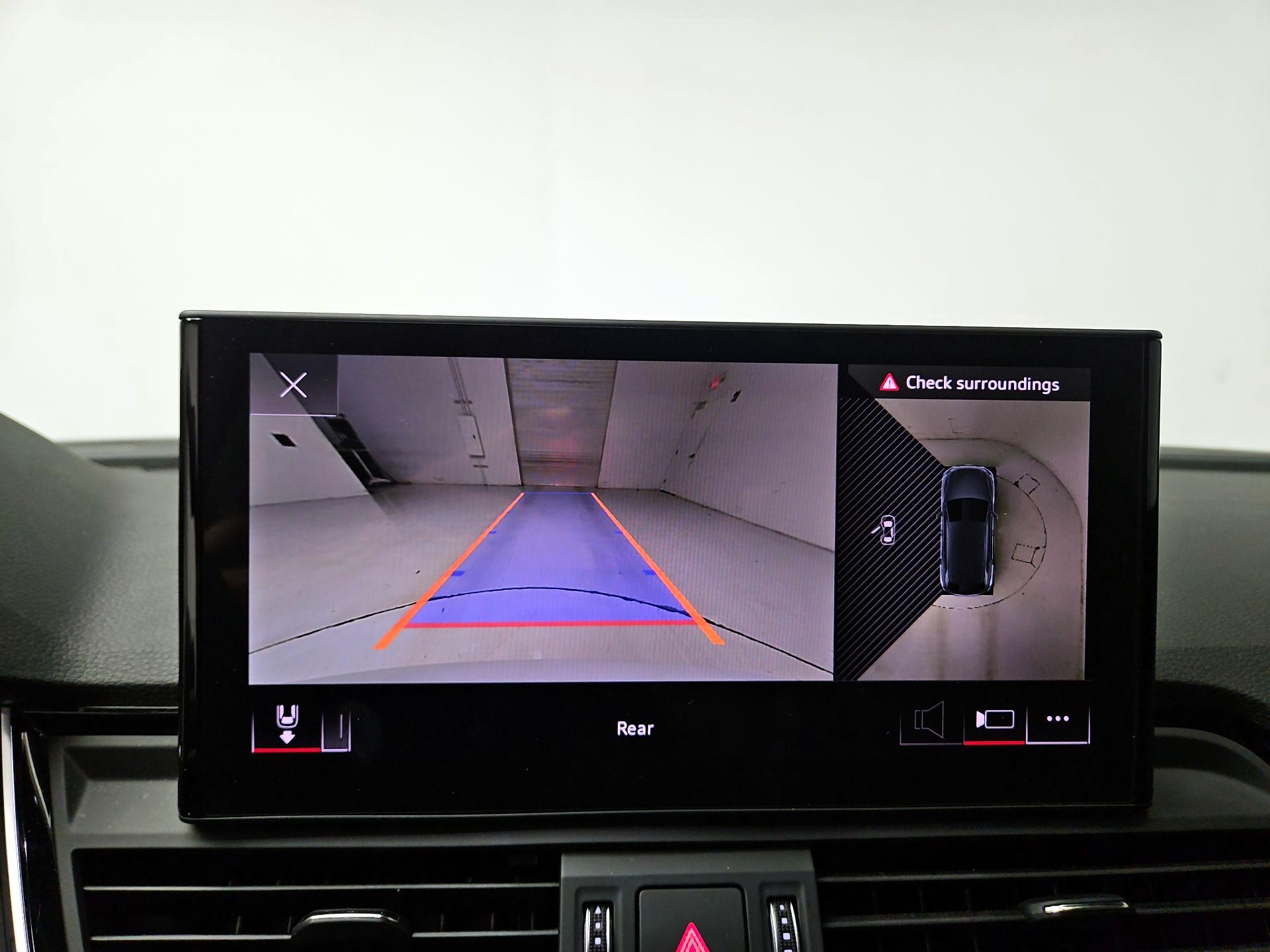 Thumbnail: 2023 Audi Q5 - 14