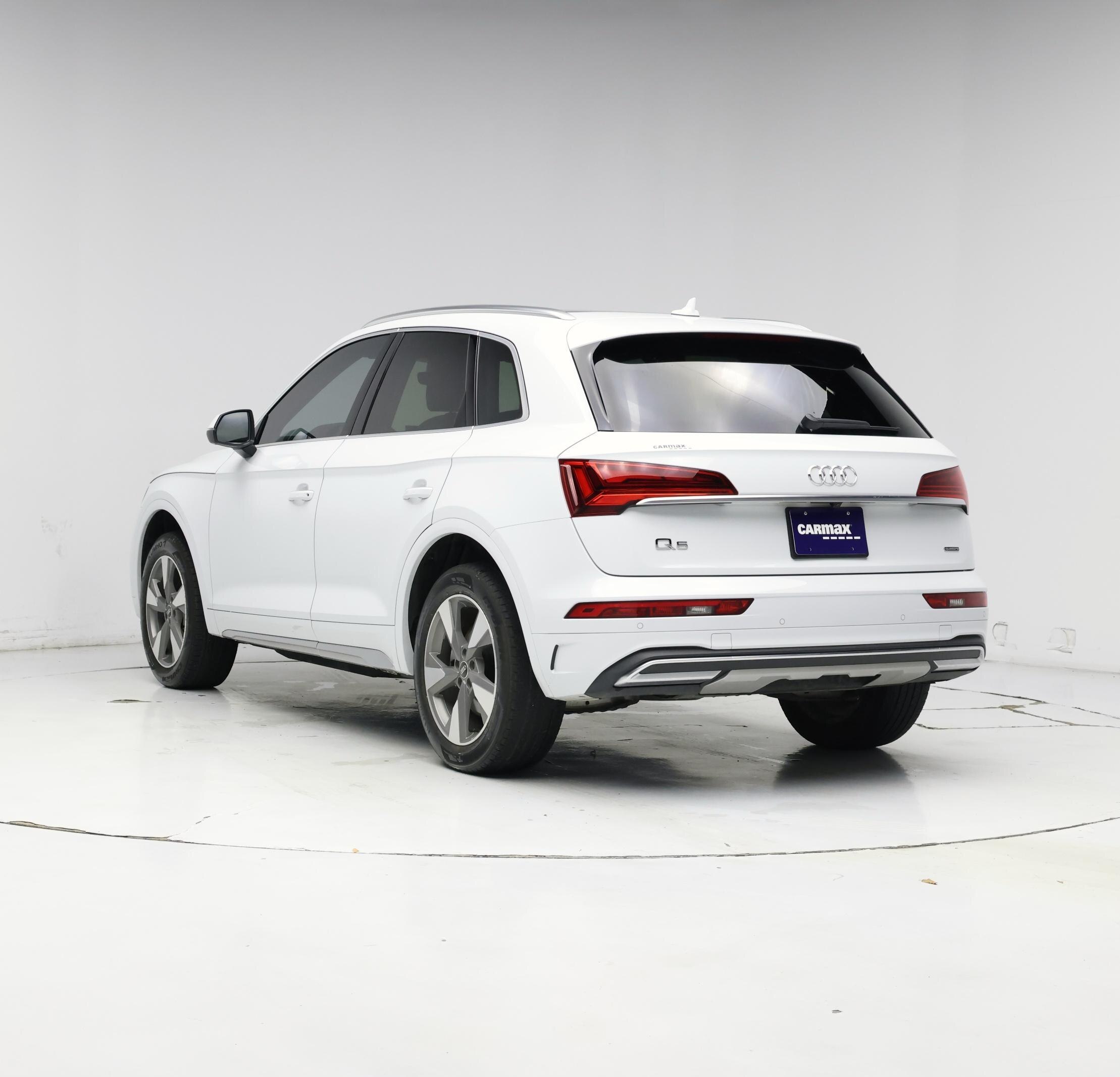 Thumbnail: 2023 Audi Q5 - 2
