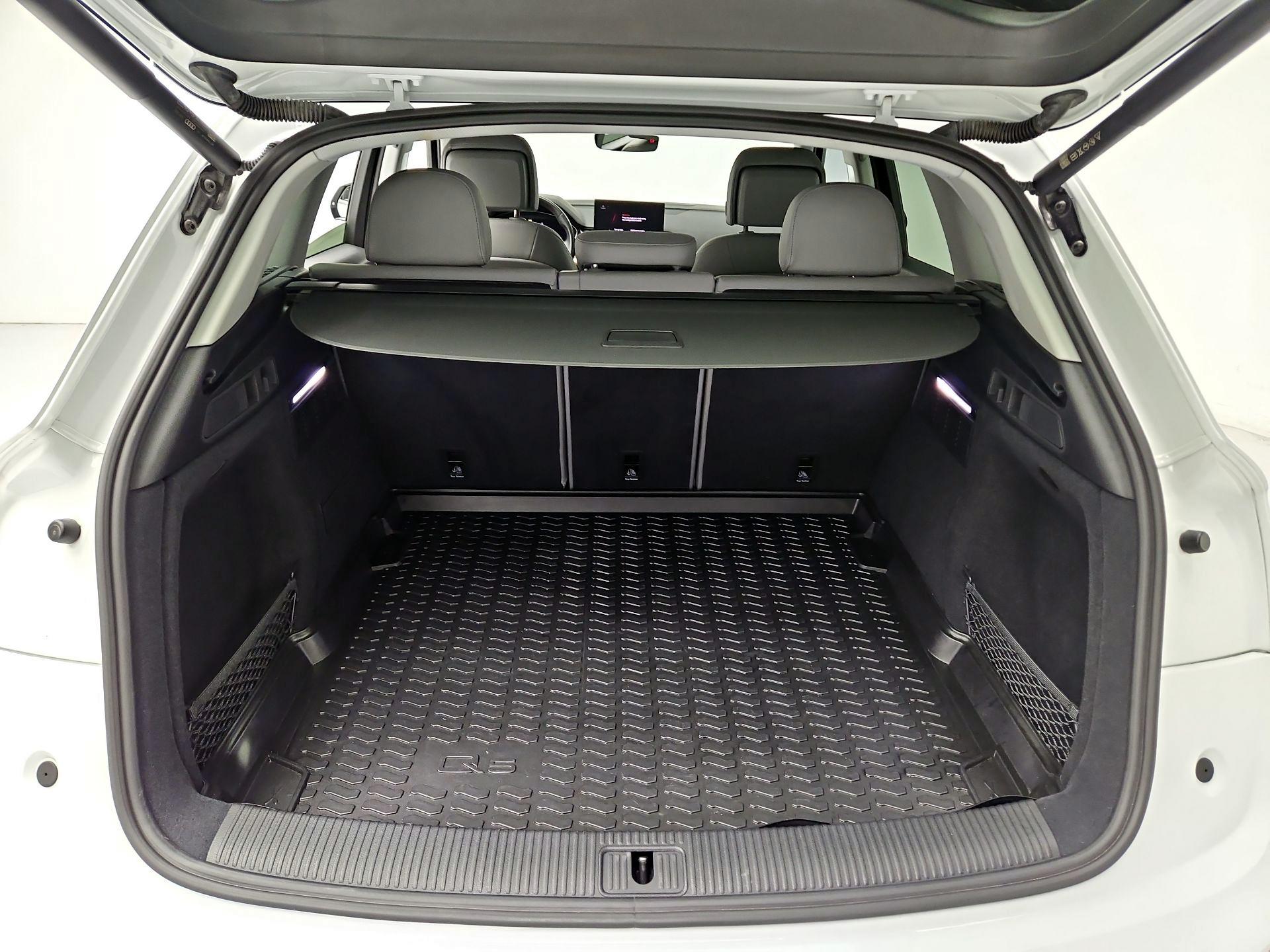 Thumbnail: 2023 Audi Q5 - 20