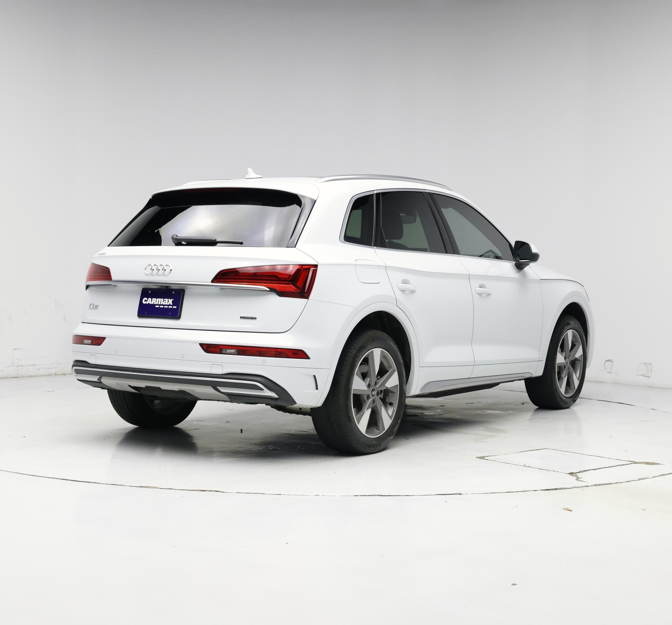 Thumbnail: 2023 Audi Q5 - 8