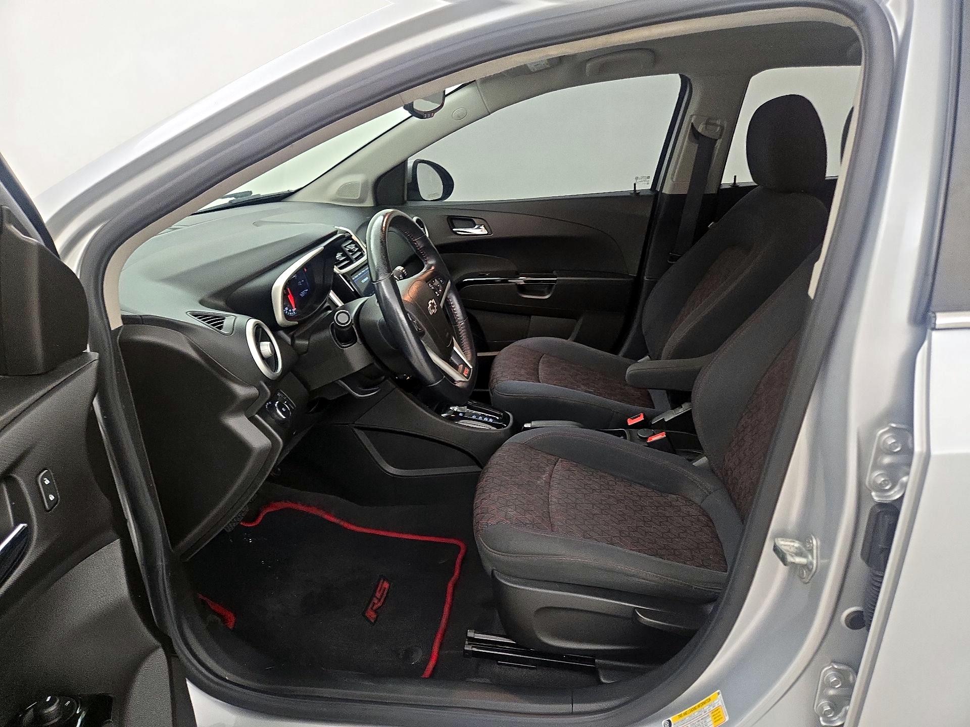 Thumbnail: 2018 Chevrolet Sonic - 11