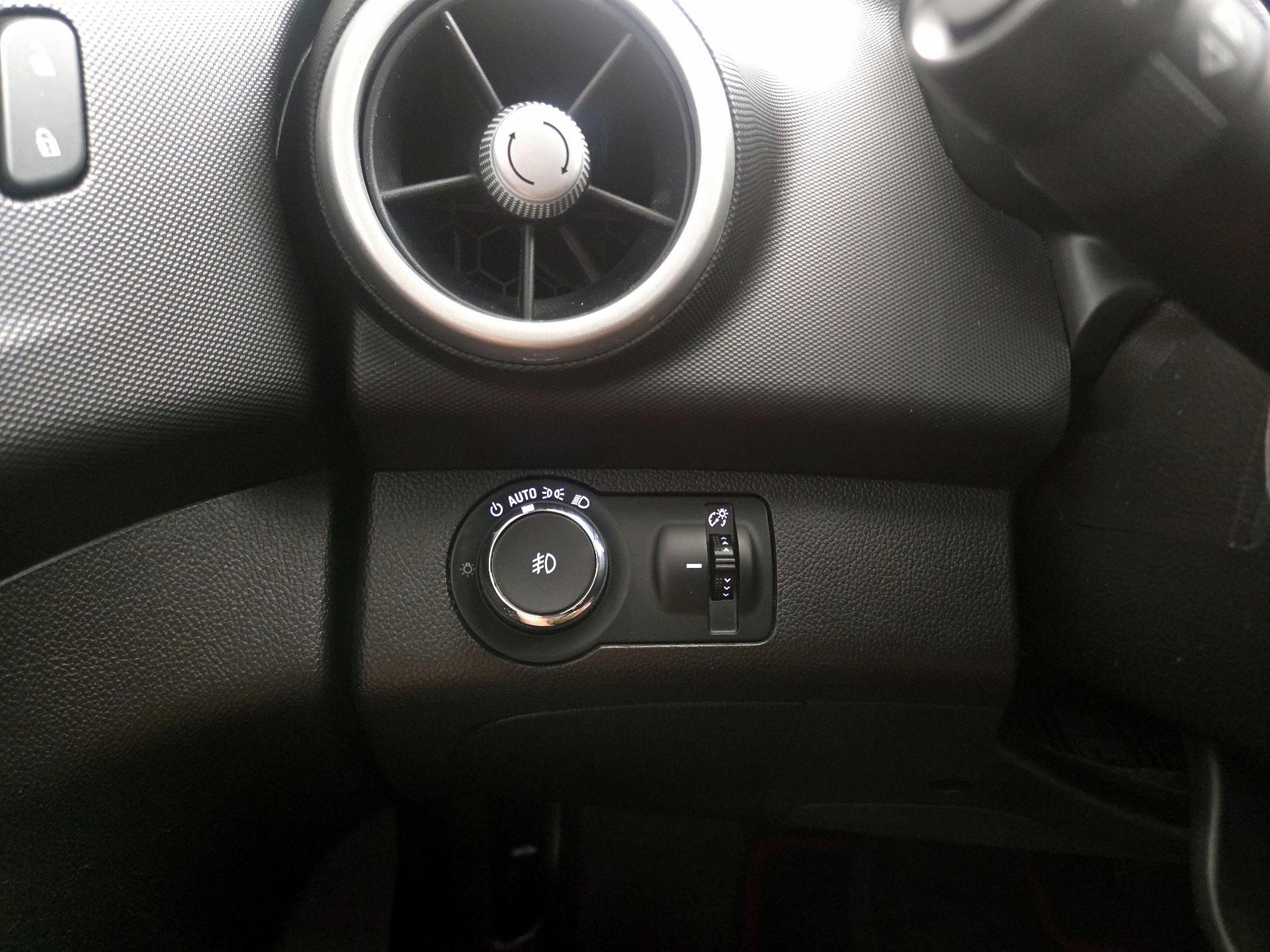 Thumbnail: 2018 Chevrolet Sonic - 13